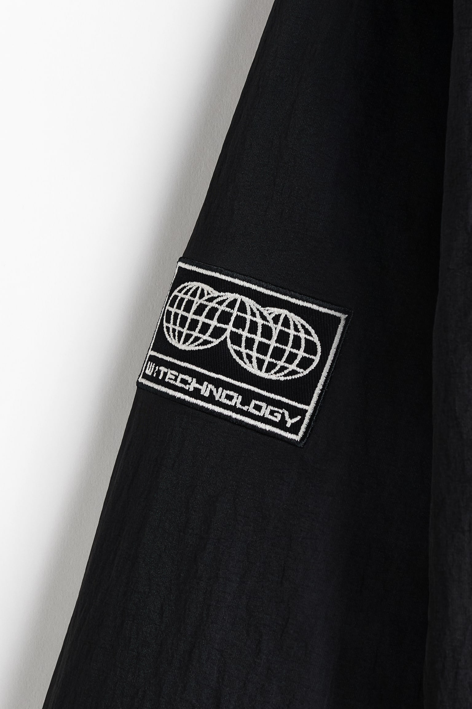 Dolgulu Naylon Rüzgarlık - Siyah/Team Meadows - 5