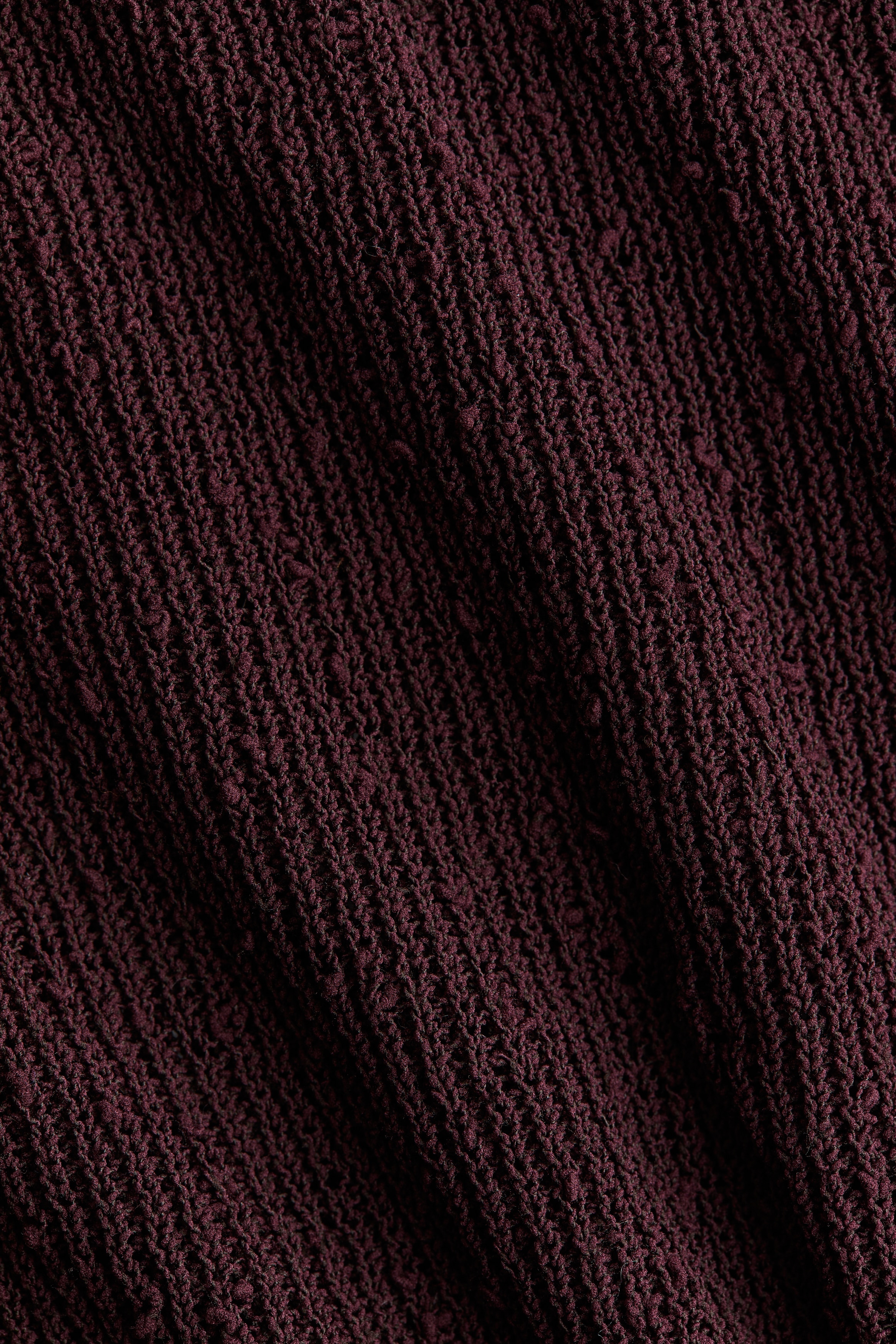Deep-back knitted dress
