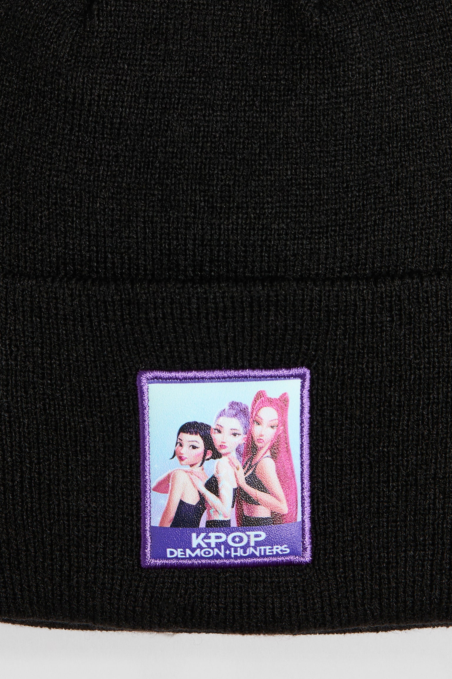 Детская шапка H&M Beanie with Motif, цвет: Чёрный — фото 2