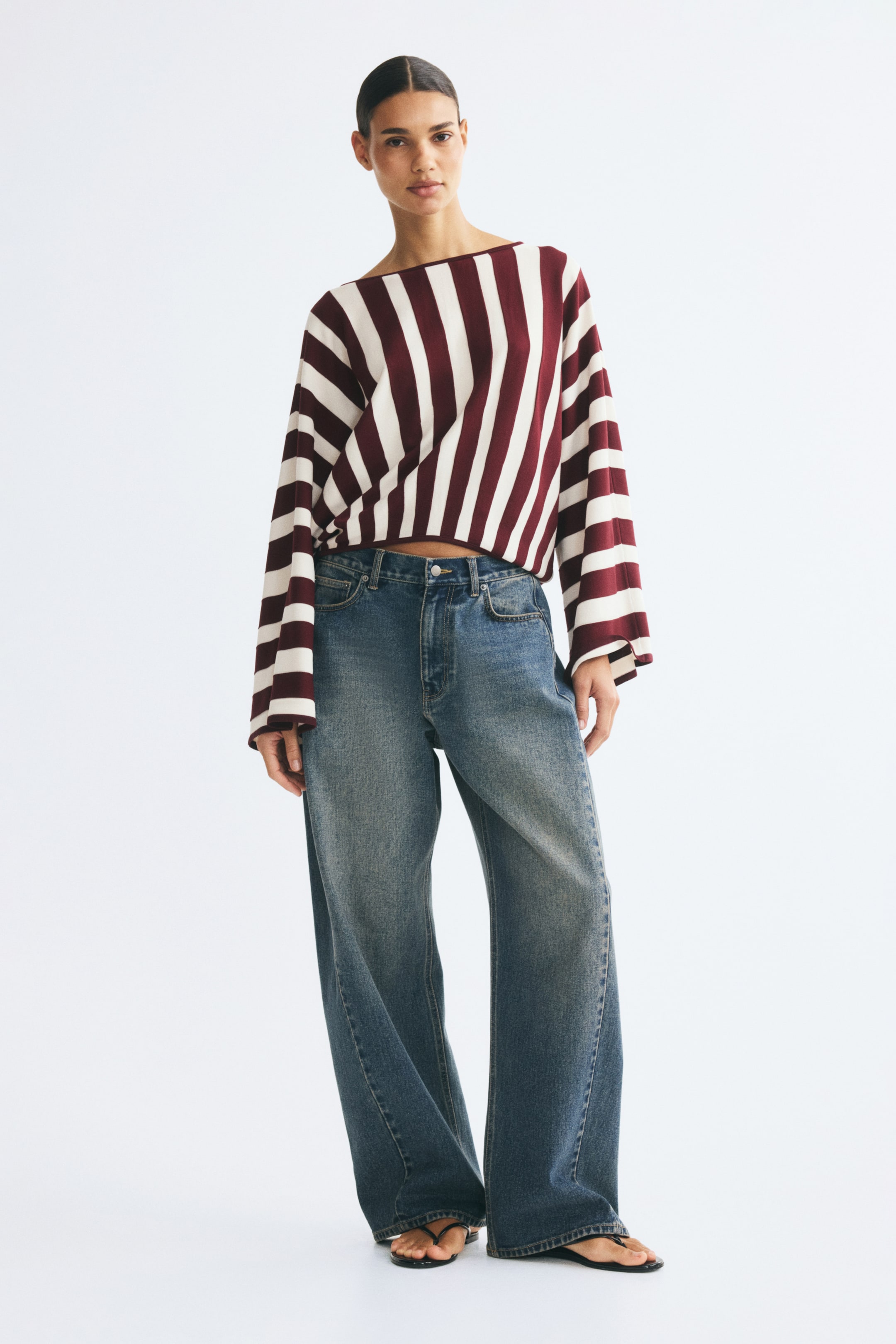 Haut en tricot fin avec encolure bateau