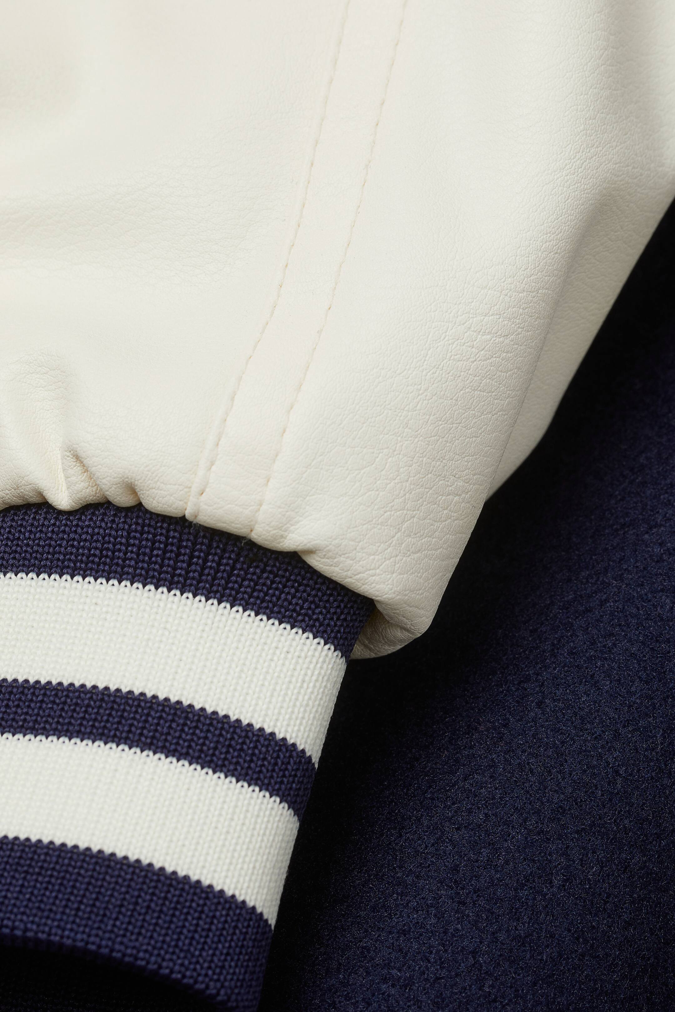 Block-coloured baseball jacket - Long sleeve - Regular length - Navy ...