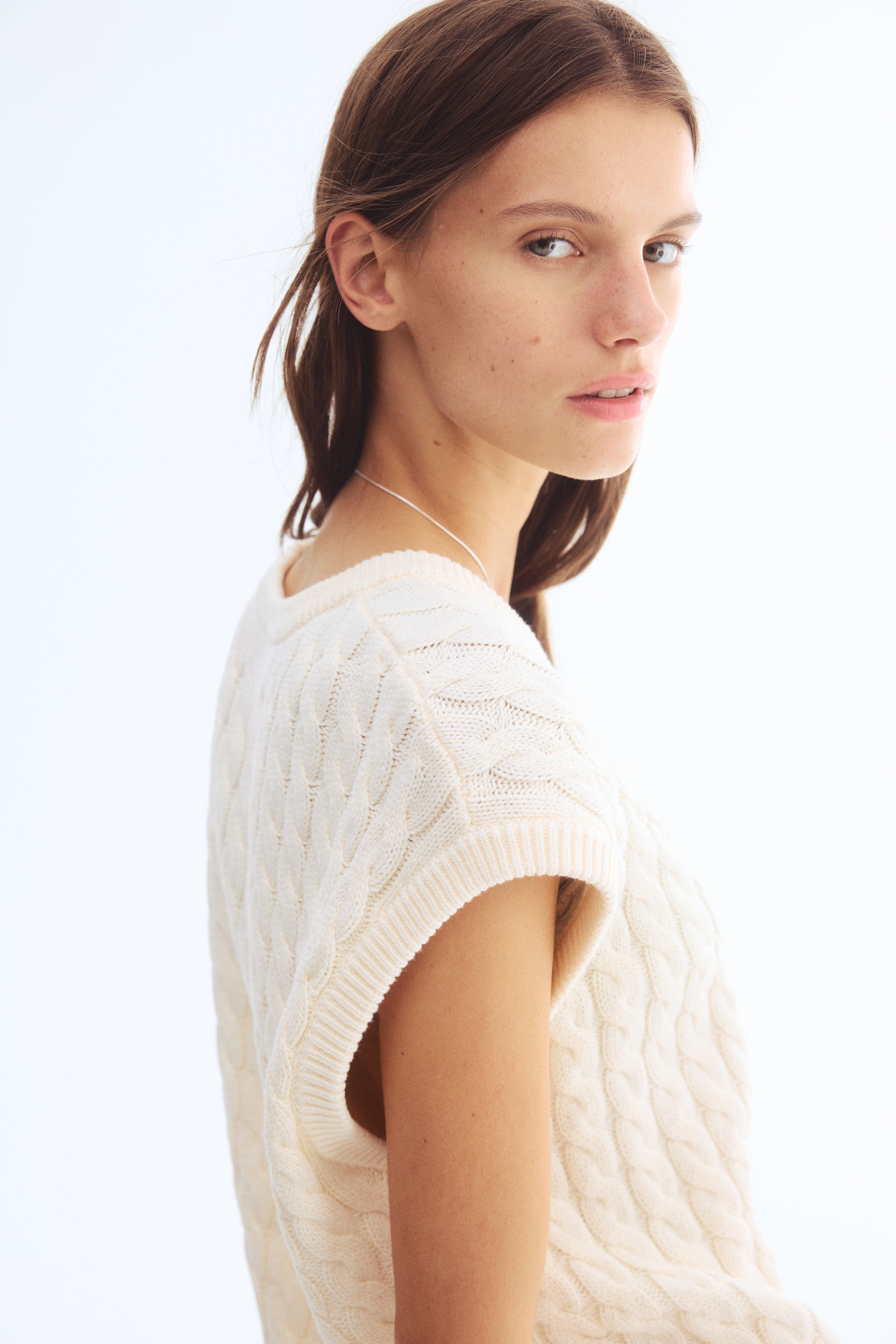 Cable-knit waistcoat