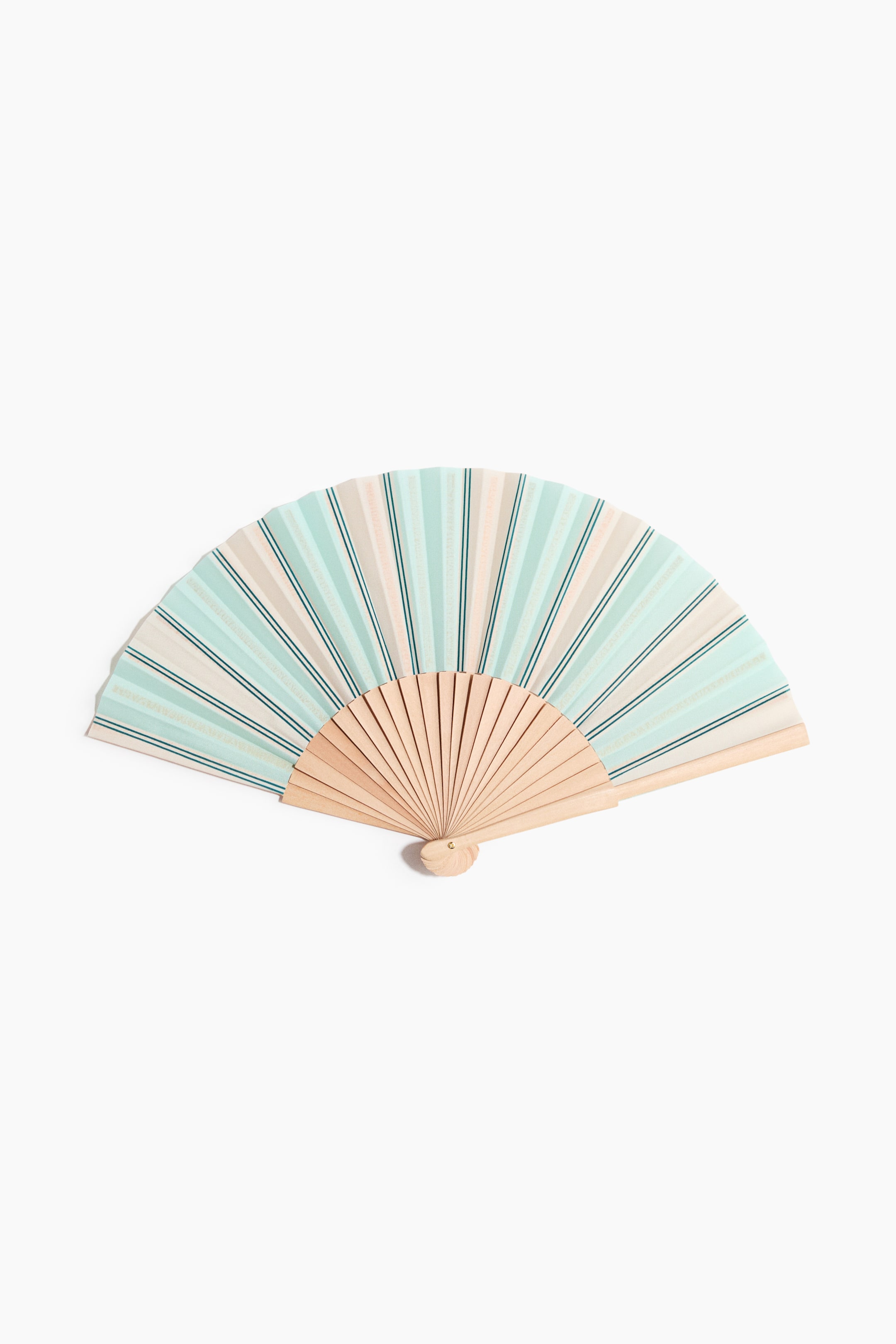 Voir une image plus grande: Un éventail pliant présente son design ouvert et semi-circulaire, doté d'un cadre en bois de couleur claire. Sa surface en tissu est ornée de rayures verticales dans des tons de bleu clair, beige et de fines lignes bleu foncé, et un rivet en métal est visible à sa base.