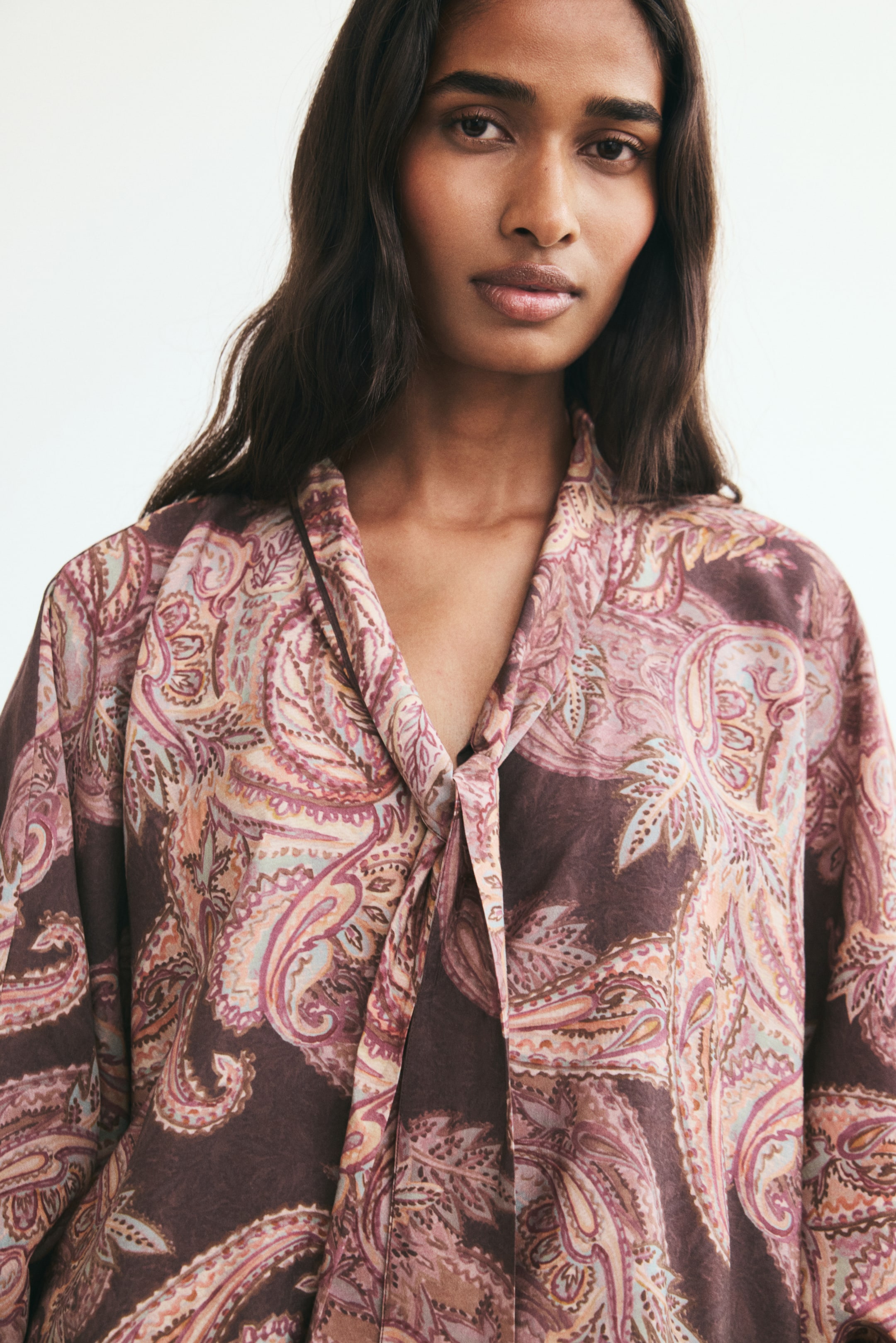 View larger image: Tie-neck blouse - Dark purple/Paisley pattern - Ladies | H&M IN 1