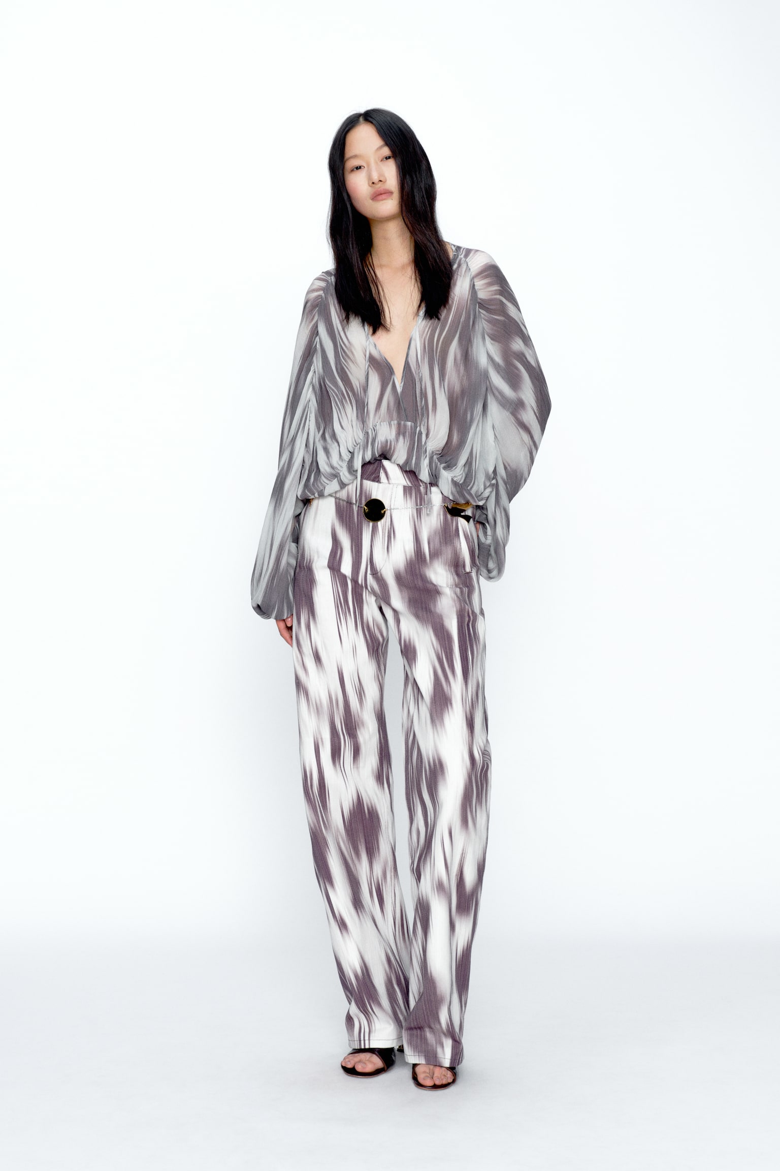 Balloon-sleeved chiffon blouse - White/Dark grey patterned - 5