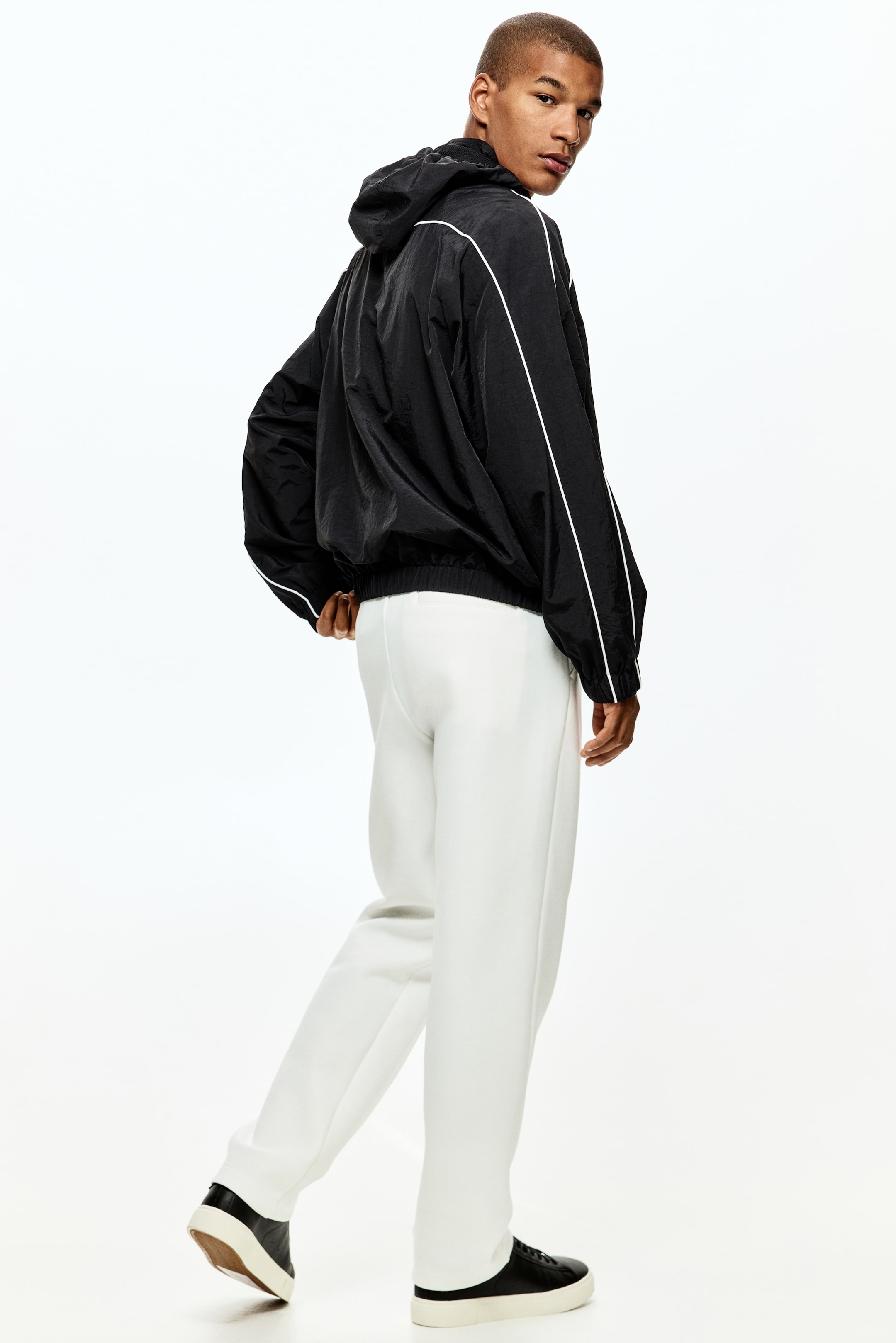 Xem ảnh lớn hơn: Quần jogger kiểu may đo Regular Fit - Màu trắng - Men | H&M VN 5