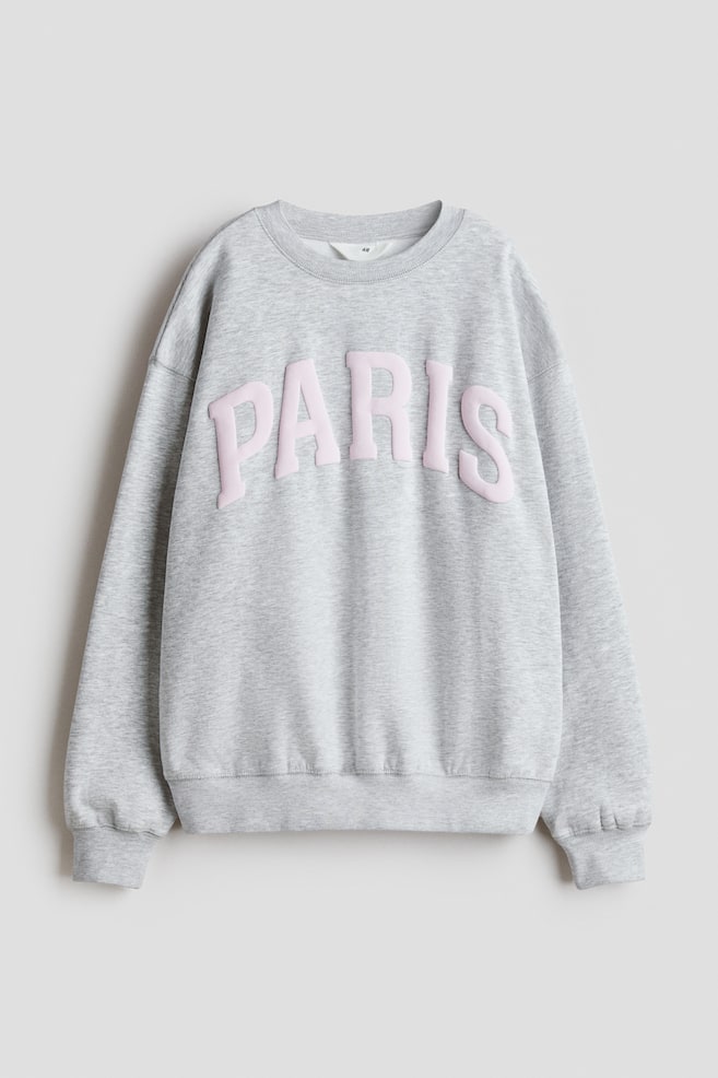 Sweatshirt mit Motiv - Hellgraumeliert/Paris/Blau/Colorado/Hellgrau/Halloween Academy/Schwarz/Palermo/Hellrosa/Kirschen/Weiß/Amour/Dunkelgrau/Gespenst/Weiß/Champs Élysées - 1