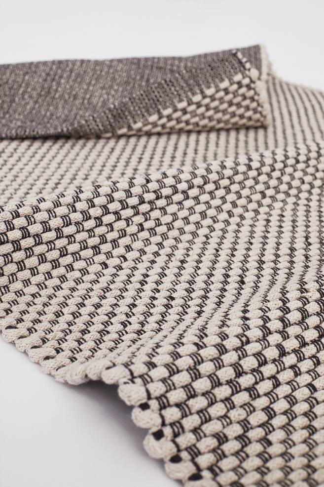 Patterned Cotton Rug - Natural white/black - Home All | H&M CA