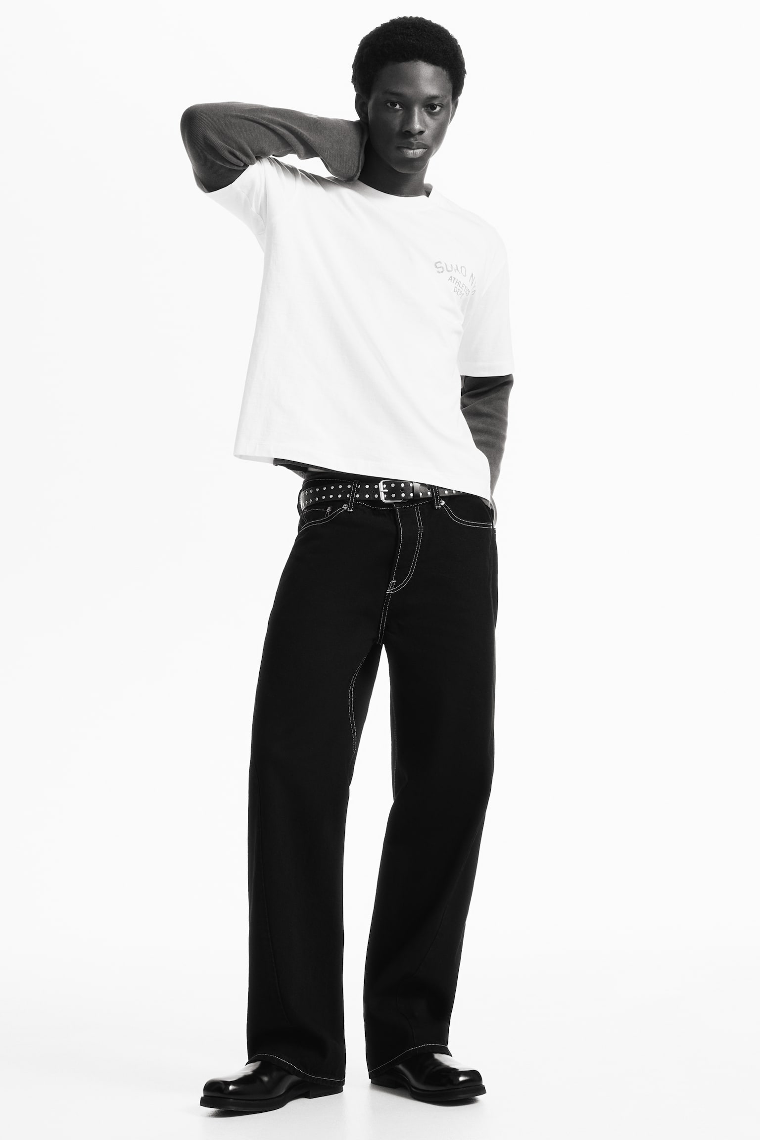 טישירט עם הדפס Loose Fit - לבן/Soho/אפור בהיר מלאנז'/Newport/כחול כהה/New York City/סגול/NYC/בז'/Run Wild/שחור/Golden Sunset/לבן/SoHo - 5