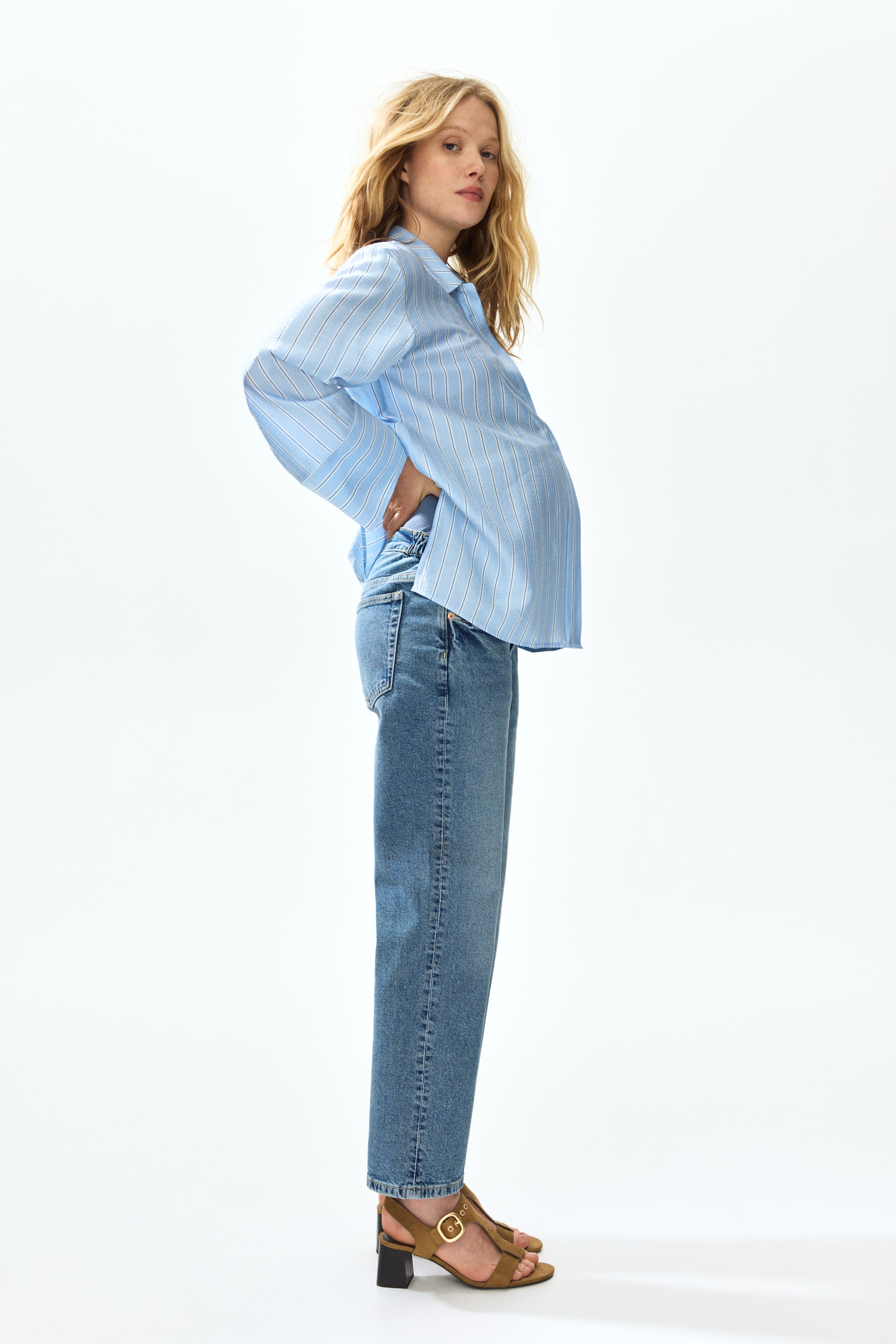 MAMA Straight Ankle Jeans