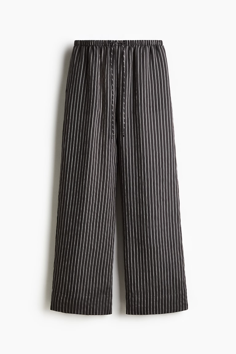 Široke pantalone s učkurom