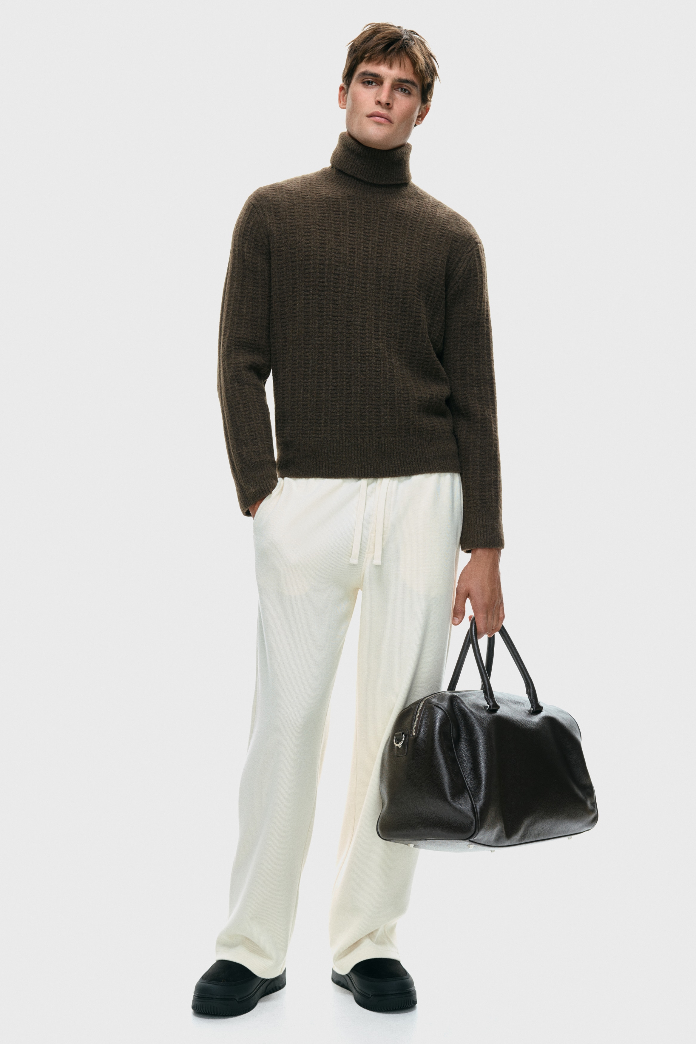 Rollkragenpullover in Regular Fit - Dunkles Khakigrün/Cremefarben