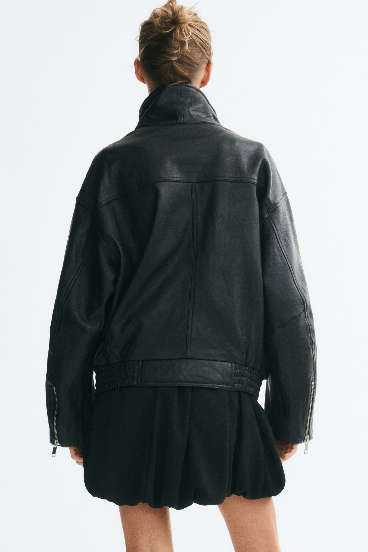 Женская куртка H&M Oversized Leather, цвет: Чёрный — фото 6