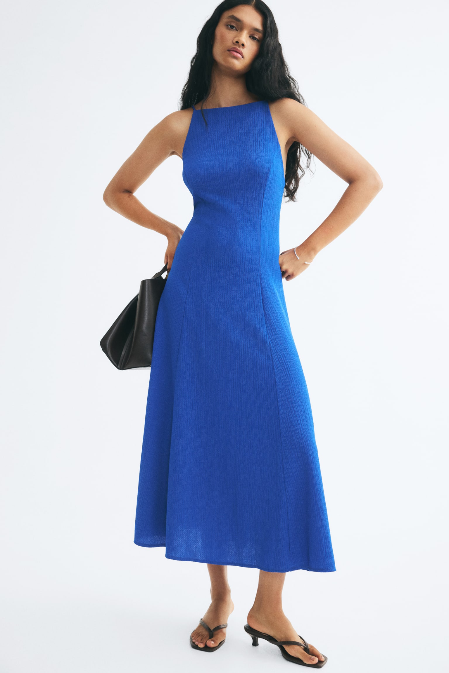Женское платье H&M Crinkled Strappy, цвет: Тёмный синий — фото 5