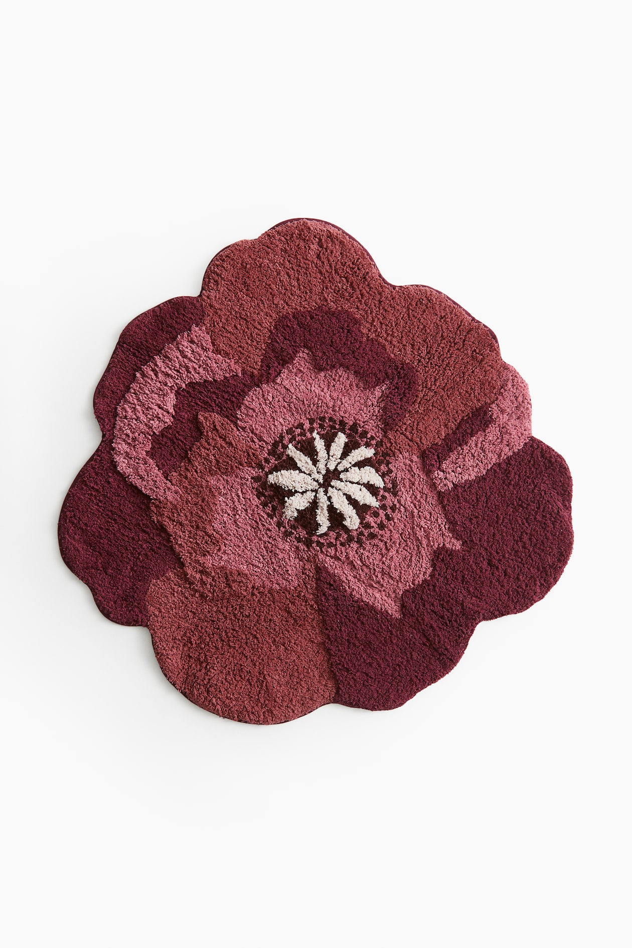 Red/Flower Tufted flower-shaped bath mat at H&amp;M Home | H&amp;M GB