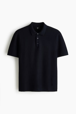 Strukturstickad pikétröja Regular Fit