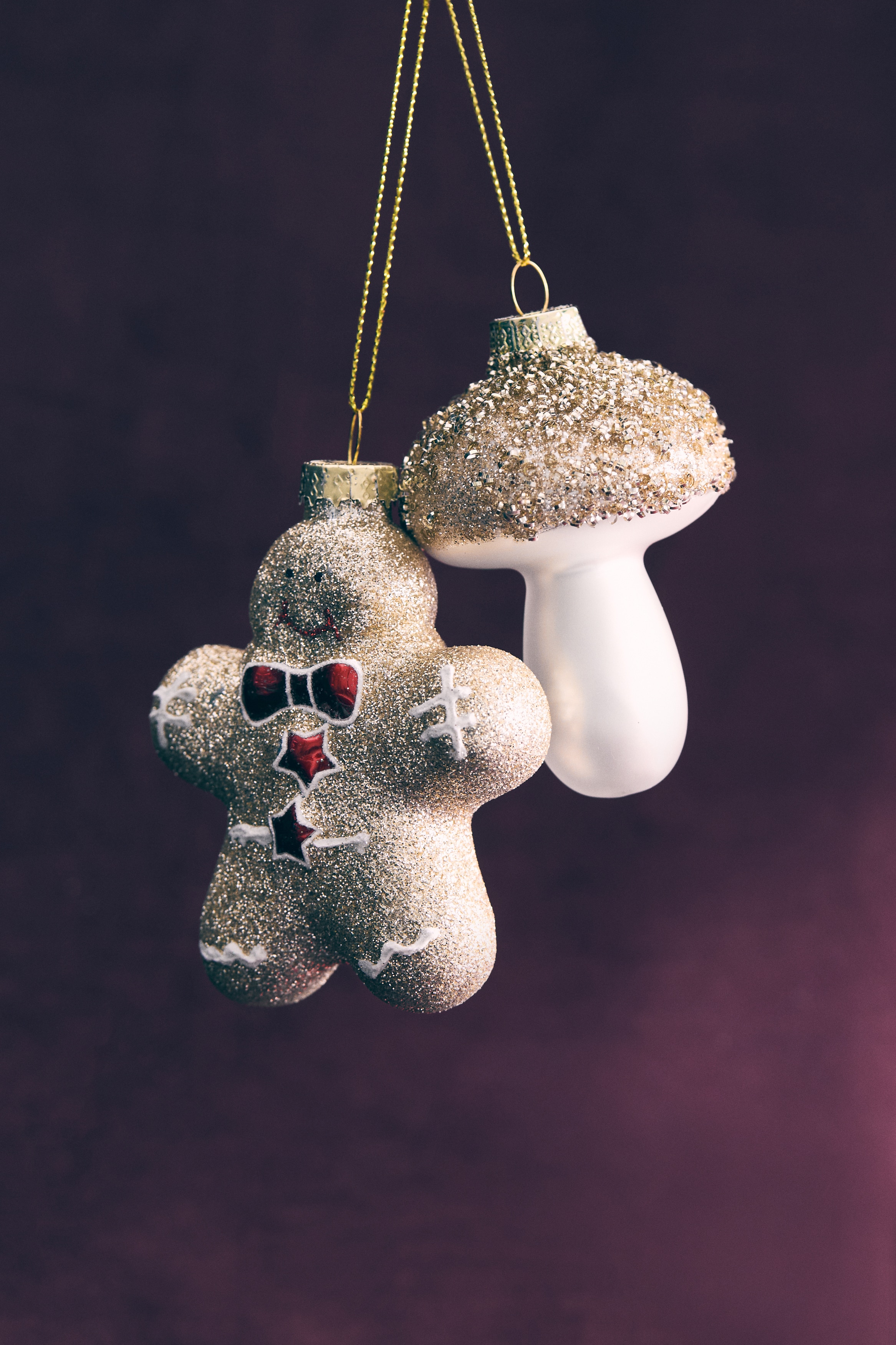 Glass Christmas Ornament - Gold-colored/gingerbread man - Home All