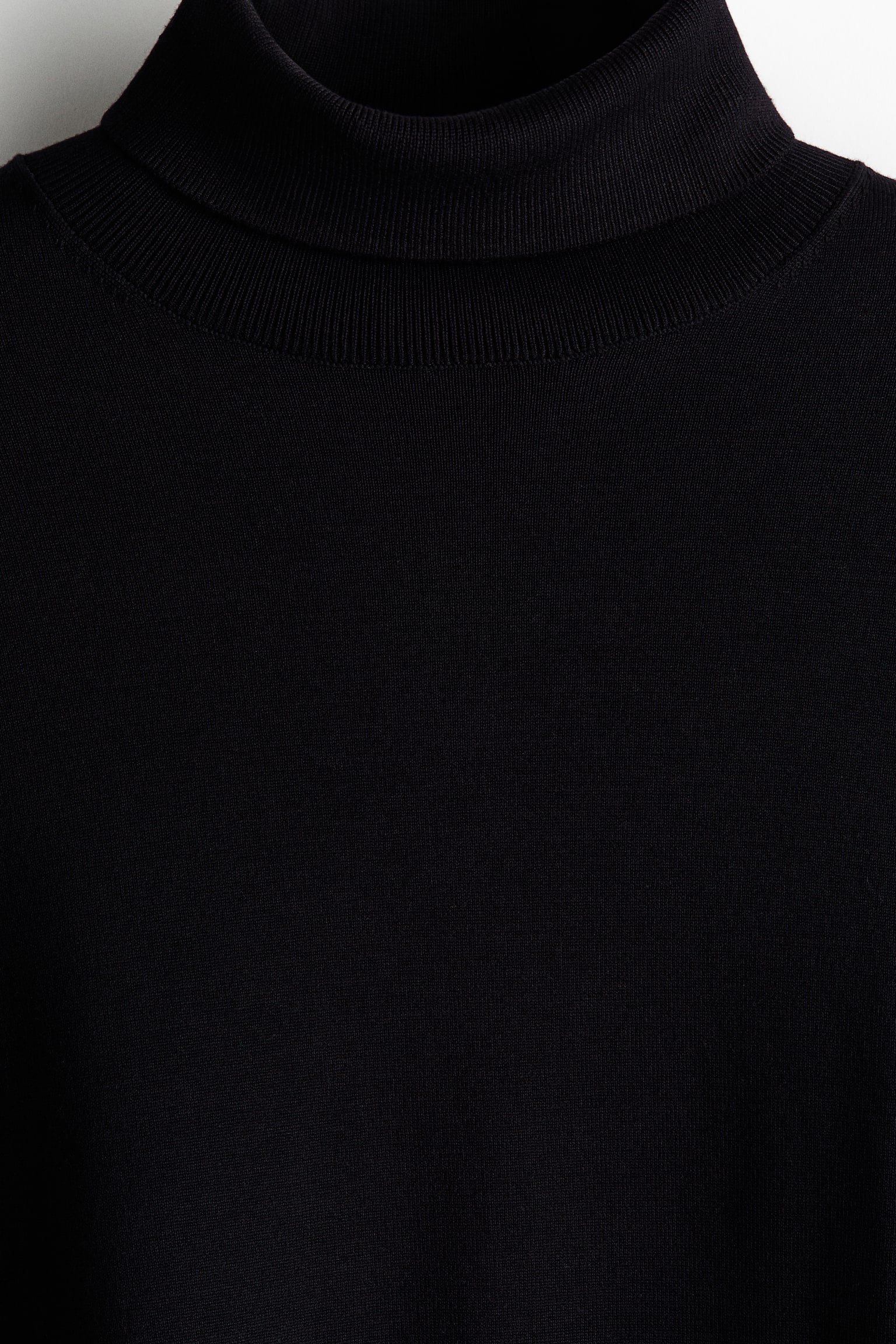 Мужской свитер H&M Regular-Fit Fine-knit Turtleneck, цвет: Чёрный — фото 7