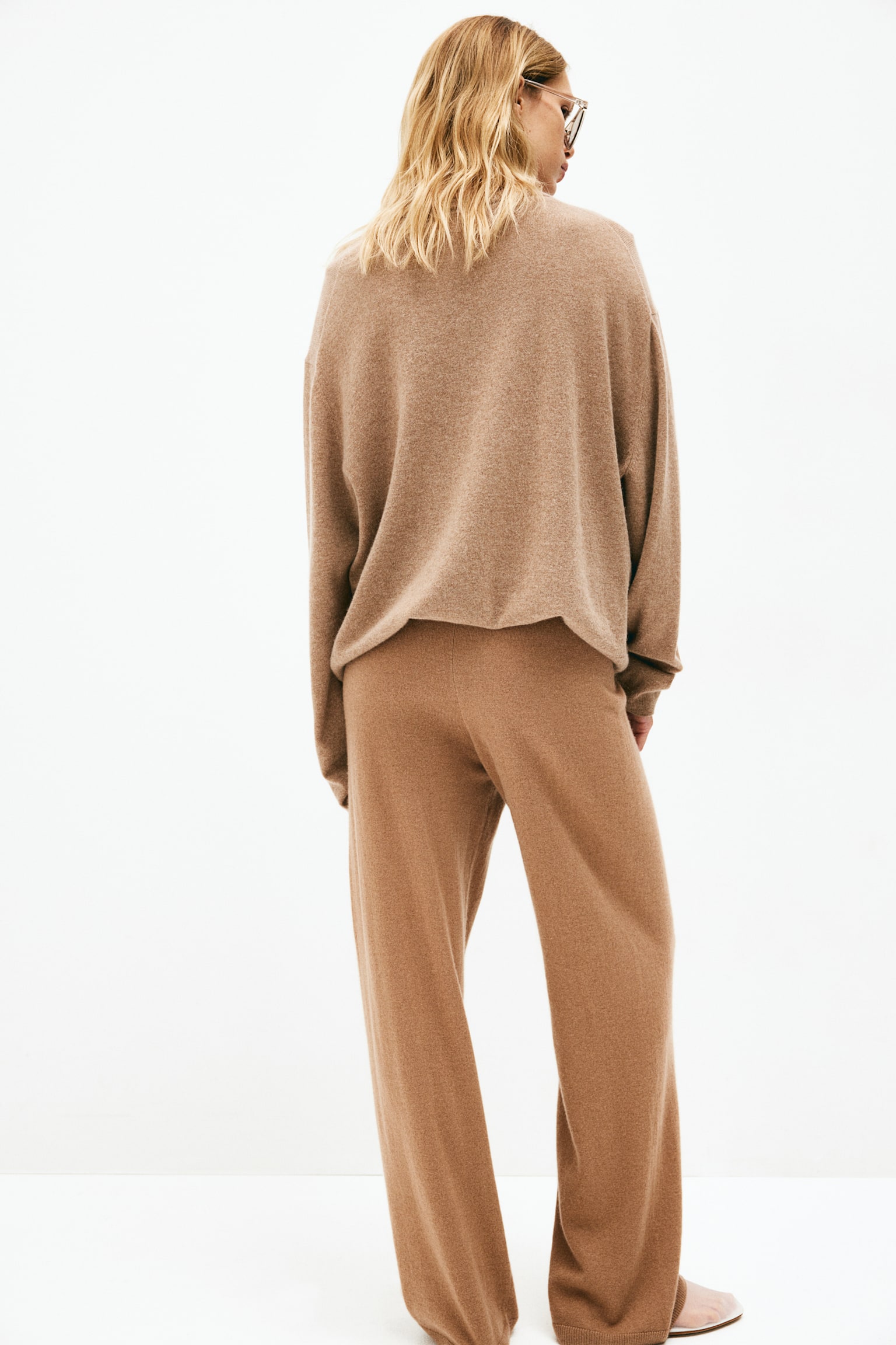 Fine-knit cashmere trousers - Dark beige/Black - 6