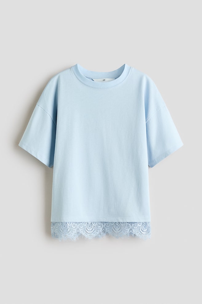 Camiseta de algodón con ribete de encaje - Azul empolvado claro/Blanco - 1