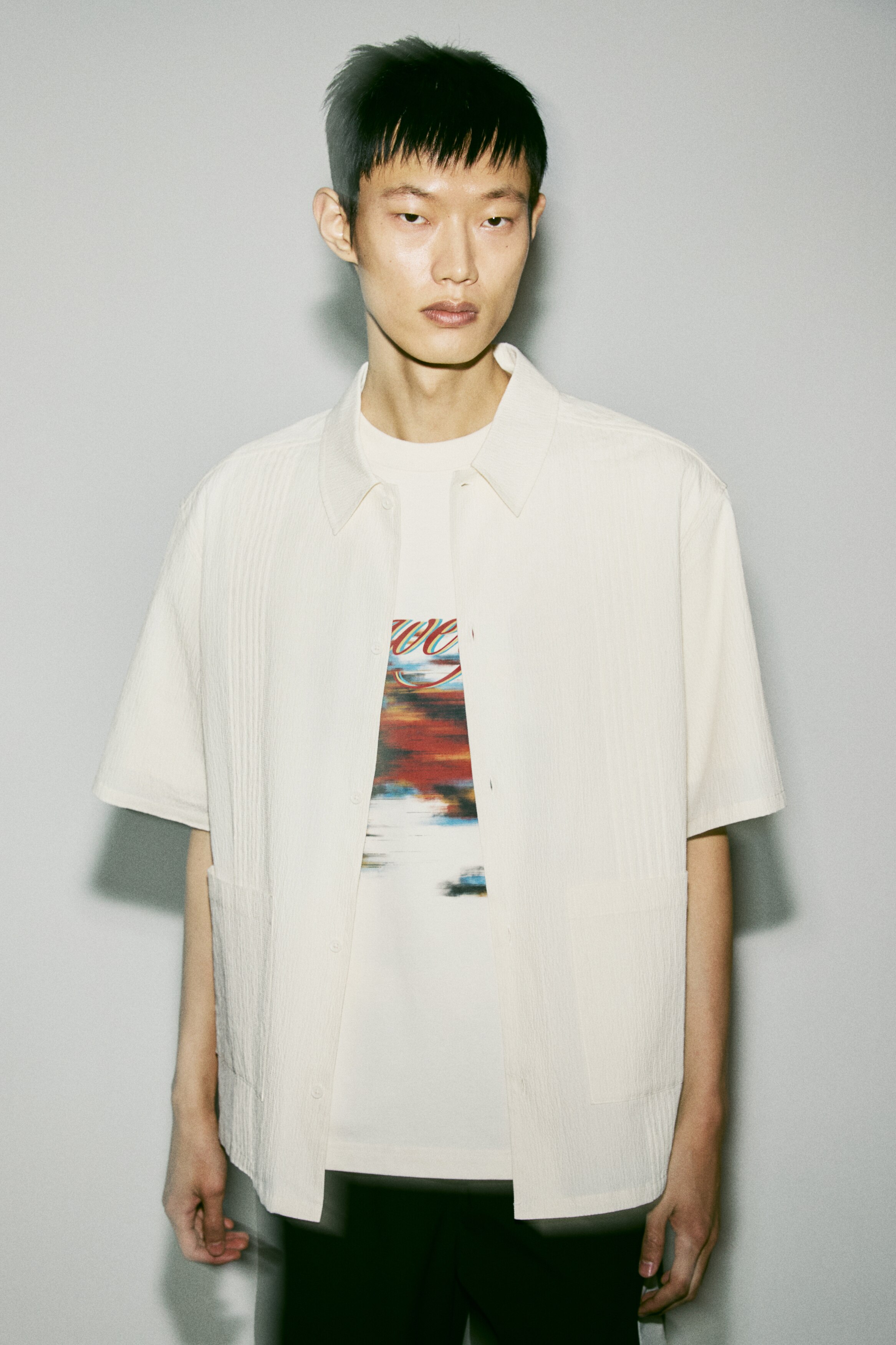 Loose-Fit Textured Short-Sleeved Shirt - Cream/Black