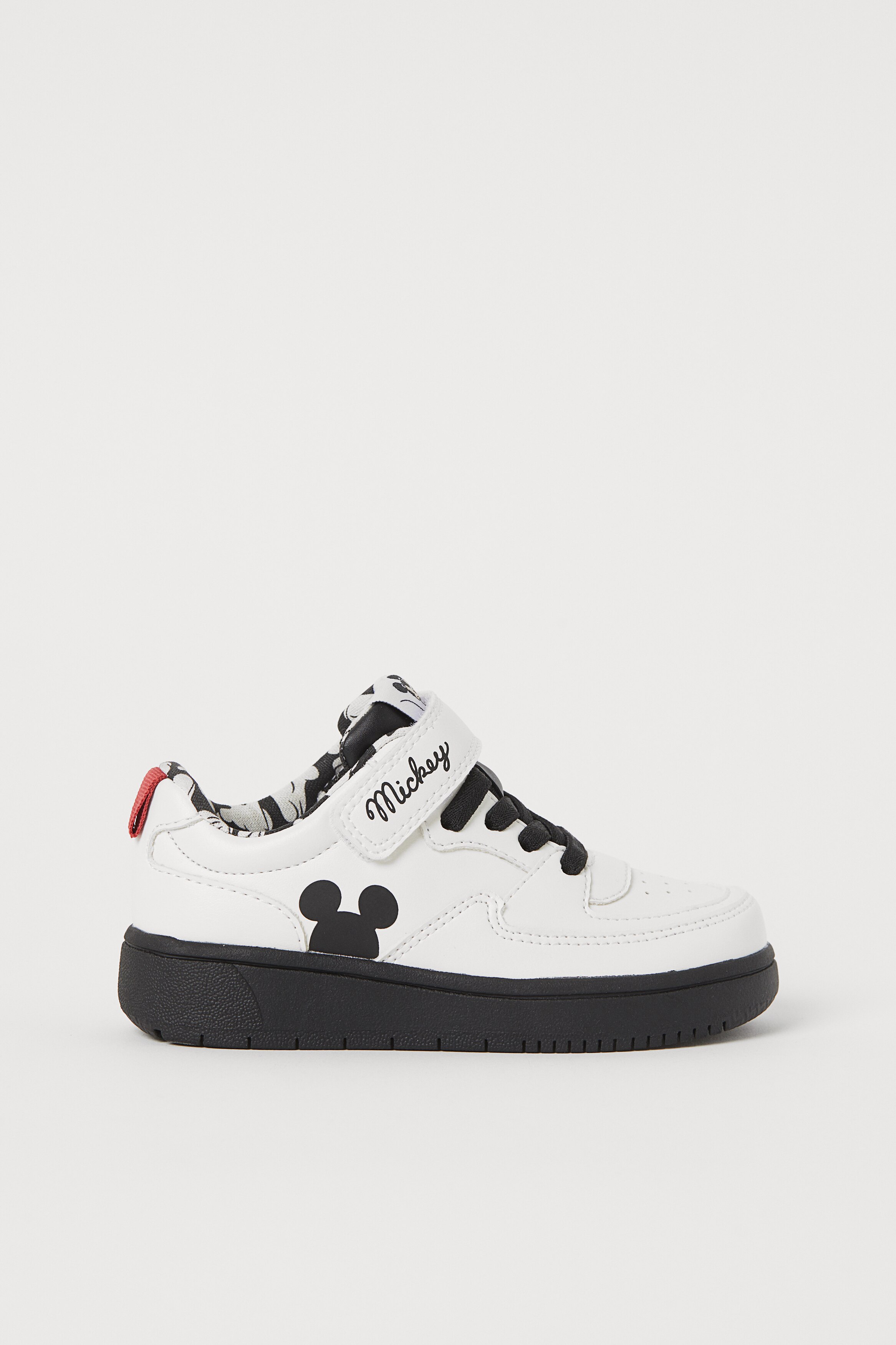 nike mickey mouse trainers