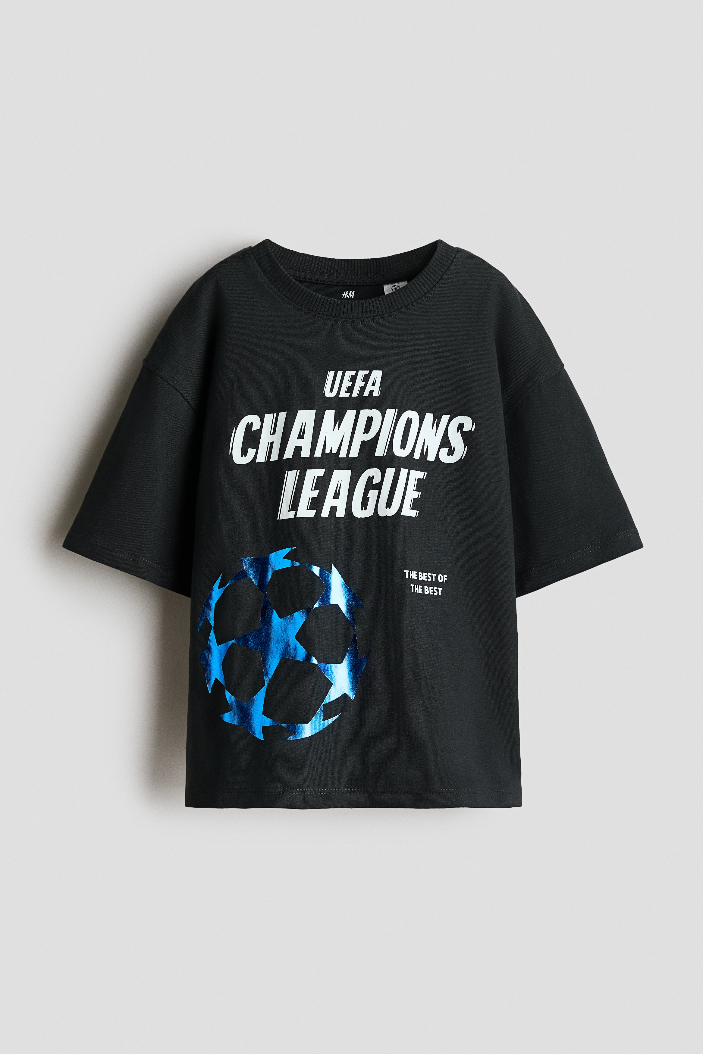 Tricou supradimensionat cu imprimeuModel
