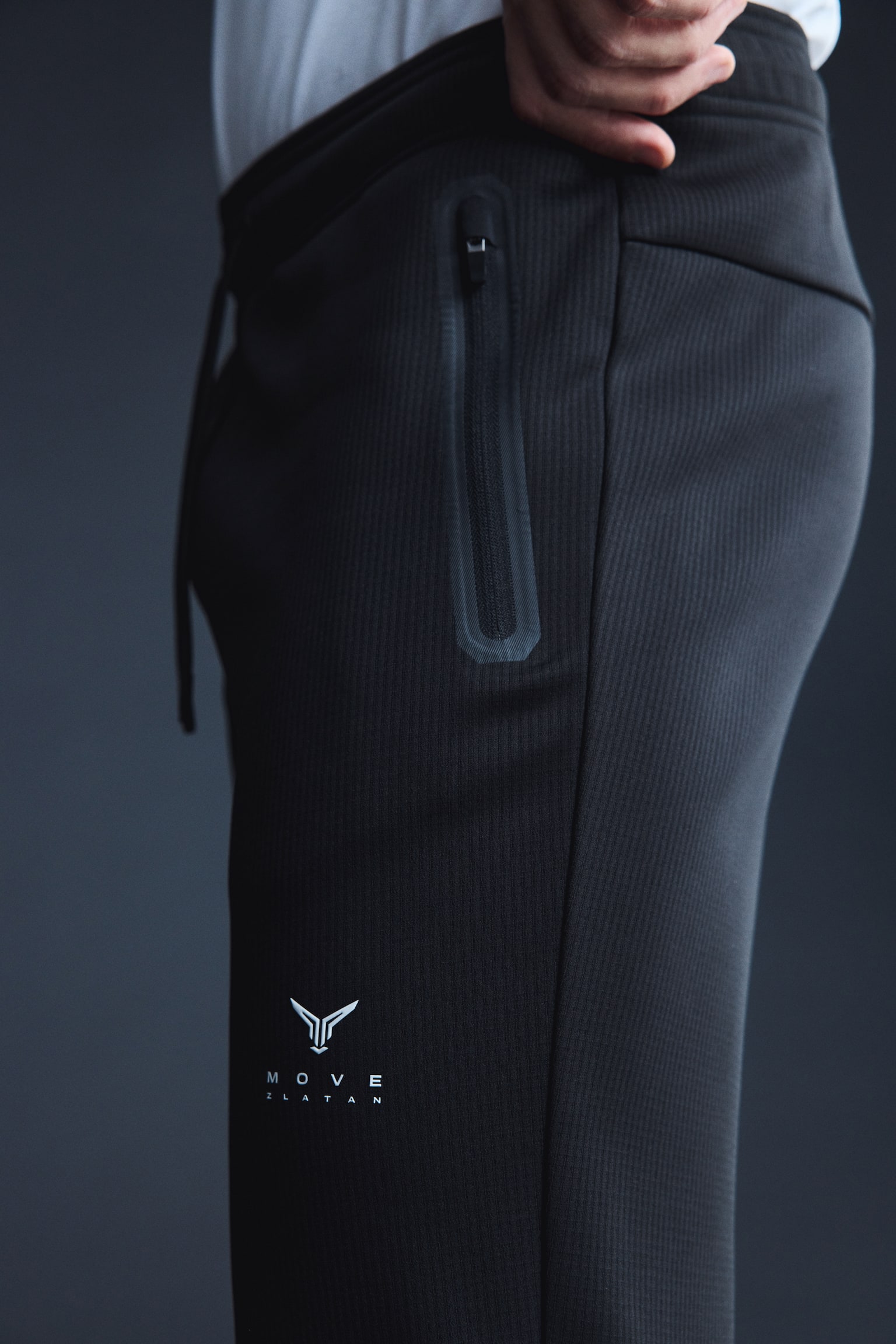 Warming sports joggers with ThermoMove™ - Black - 6