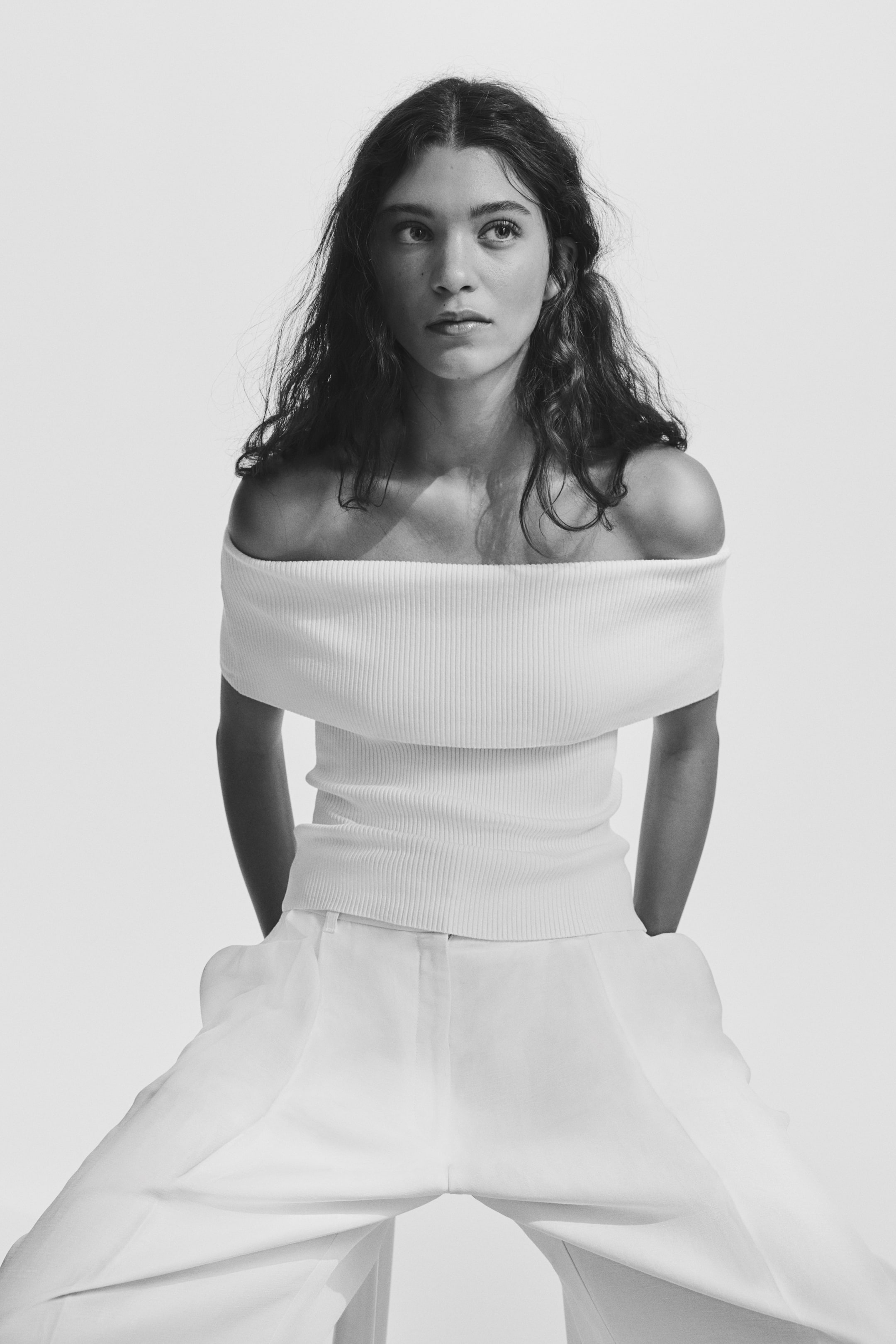 View larger image: Rib-knit off-the-shoulder top - Cream - Ladies | H&M IN 1