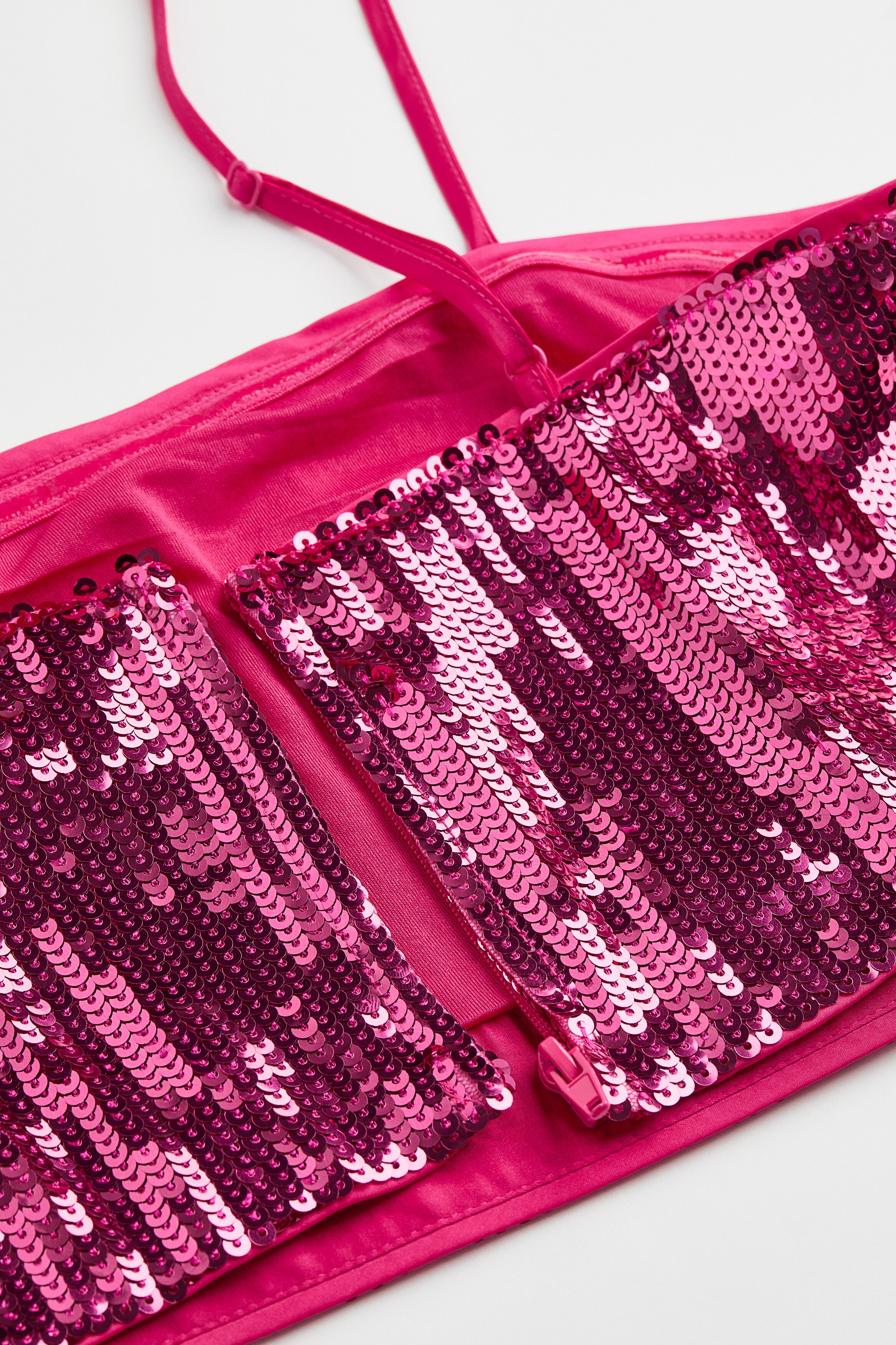 Sequined crop top - Cerise/Sequins - Ladies | H&M IN