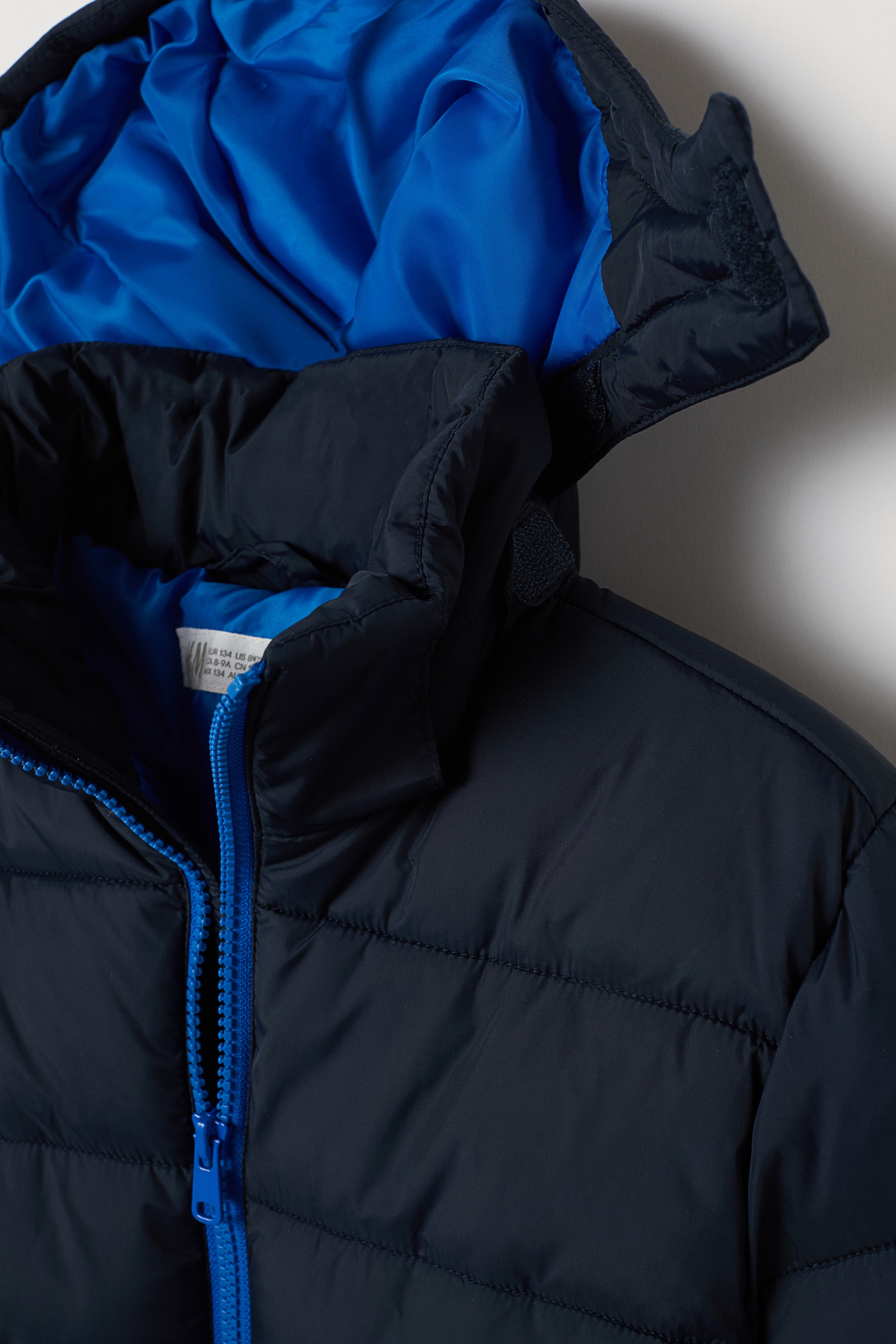 Größeres Bild ansehen: Wattierte Jacke - Dunkelblau - Kids | H&M DE 2