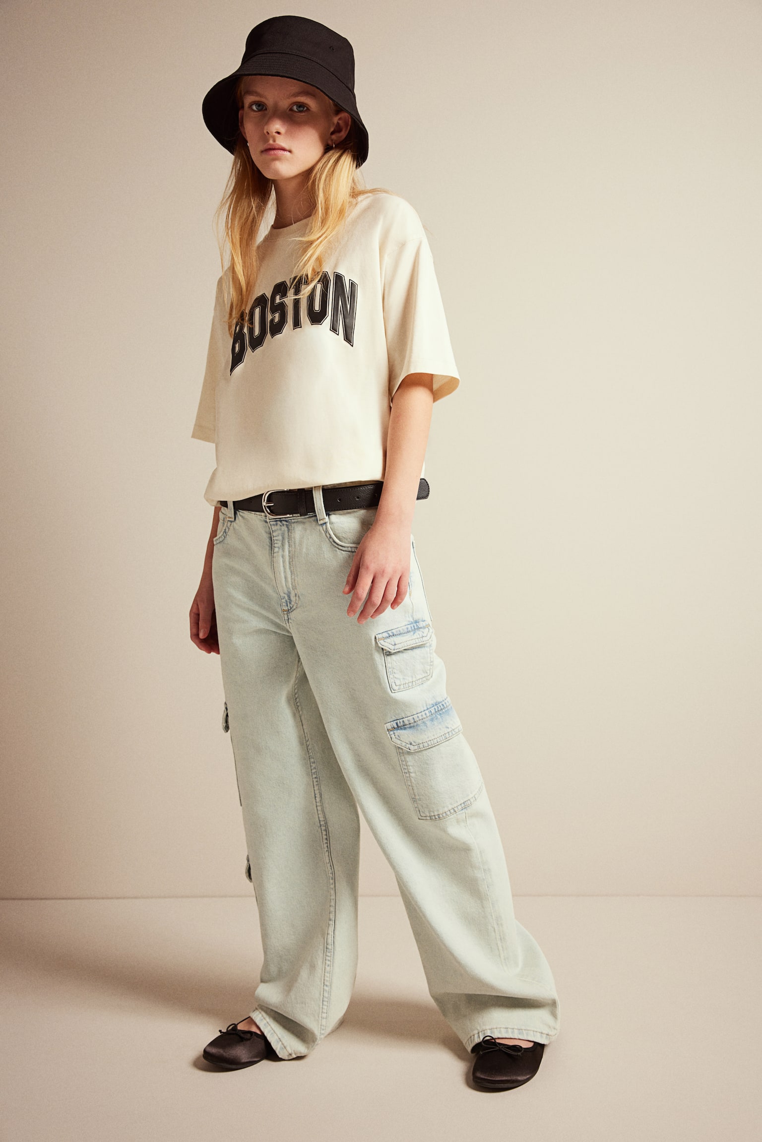 Loose Fit Wide Leg Cargo Jeans - Light denim blue/White/Light beige/Denim blue - 2