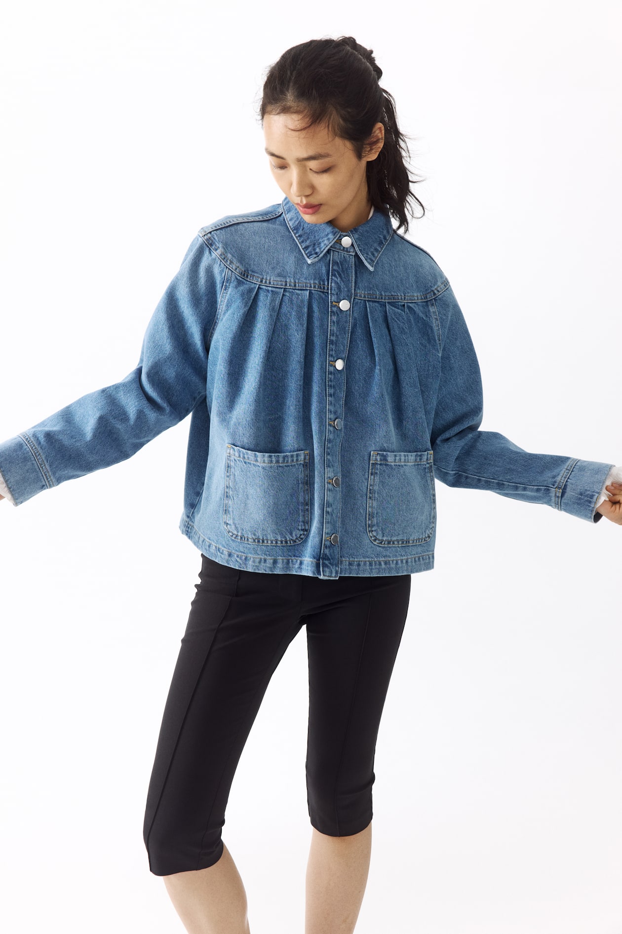Oversized Pleated Denim Jacket - image 3