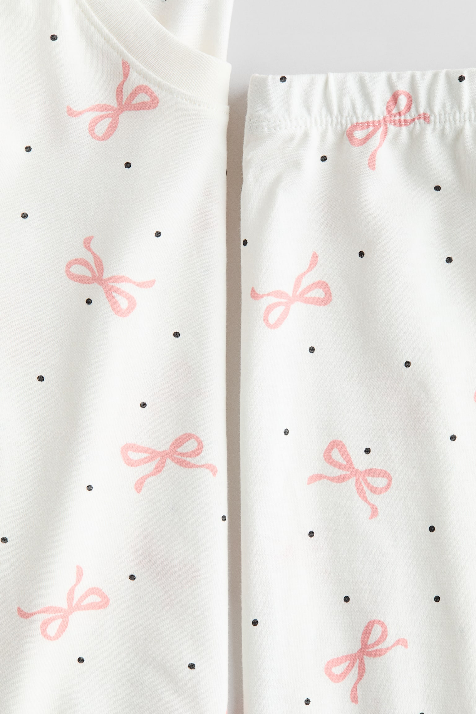 Printed cotton pyjamas - White/Bows/Pink/Hearts/Purple/Unicorn/Red/Patterned/White/Hearts/Light pink/Unicorns/Light pink/Candy canes/White/Teddy bears - 2