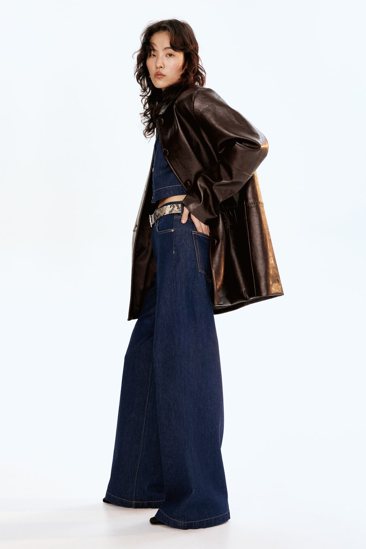 Wide High Jeans - image 5