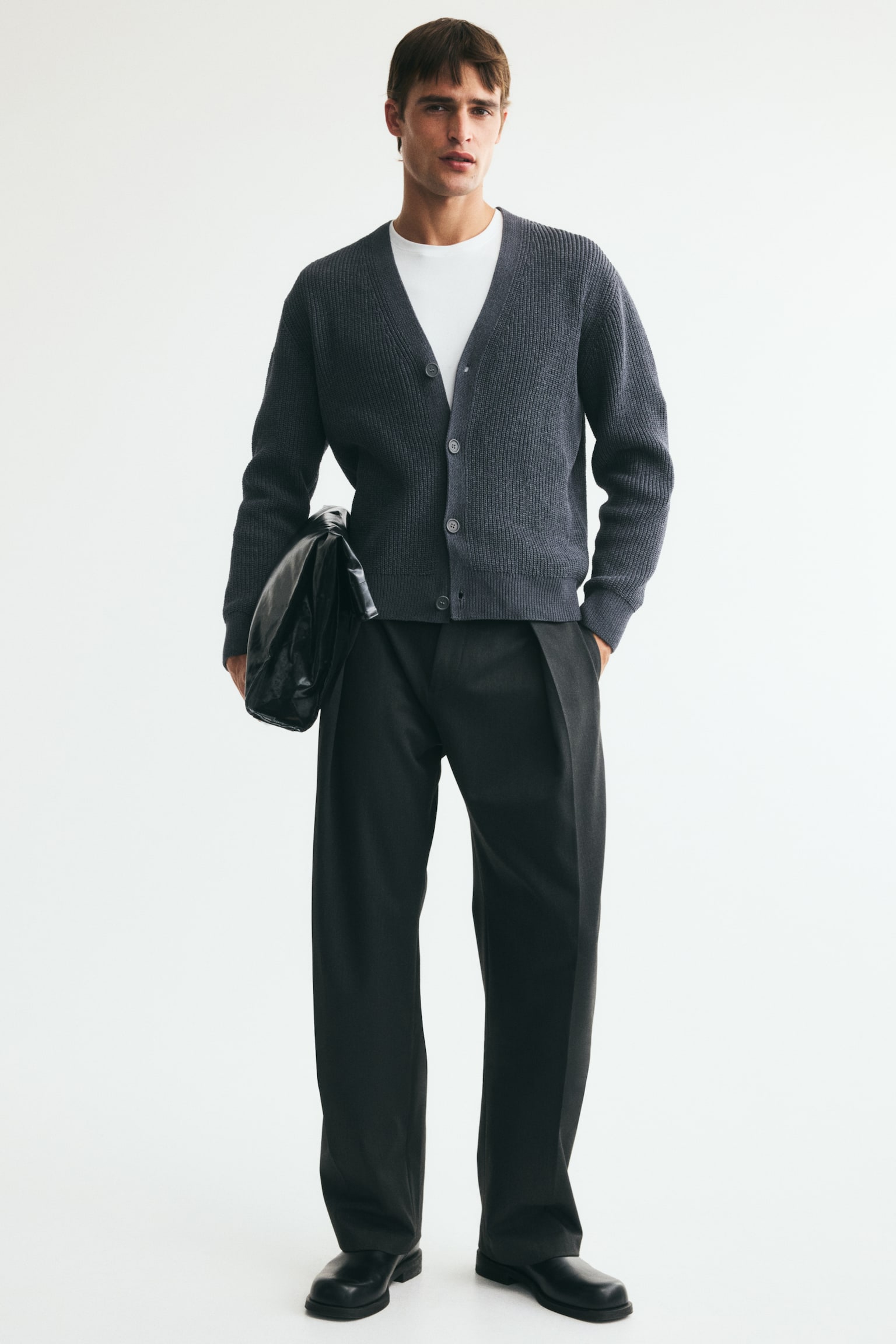 Мужской кардиган H&M Relaxed Fit Patent-knit chenille, цвет: Тёмный серый — фото 3