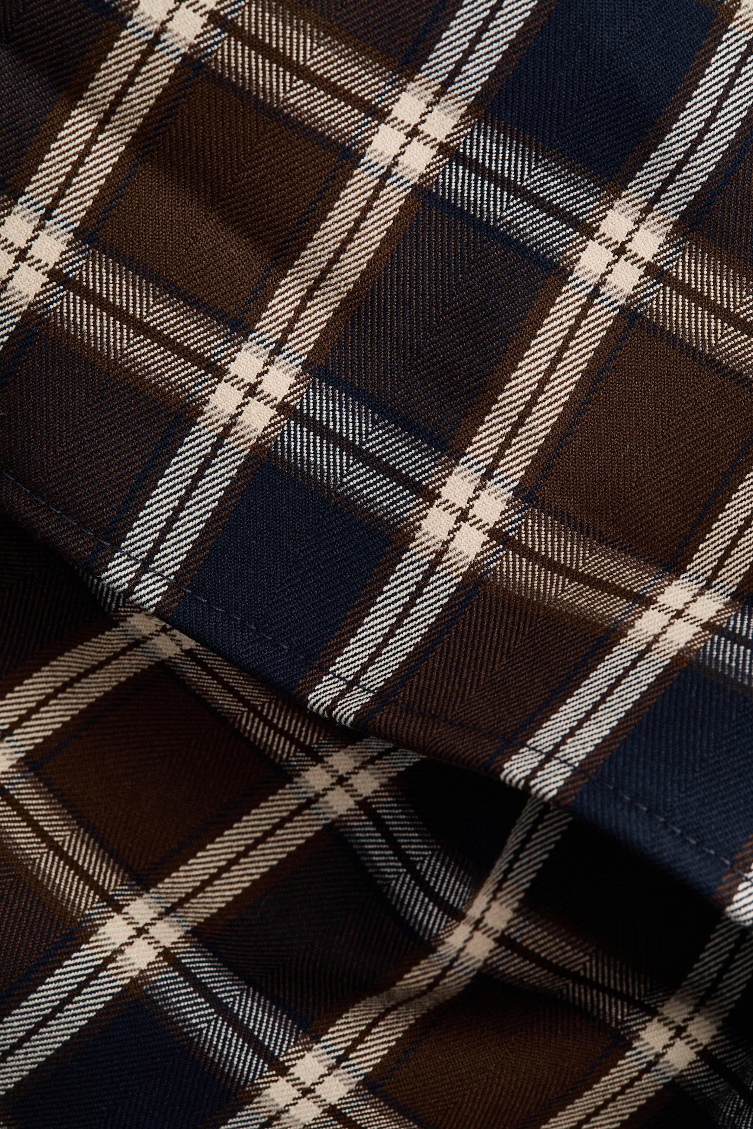 Женская рубашка H&M Mama Scarf-Detail Twill, цвет: Коричневый / Клетчатый — фото 2