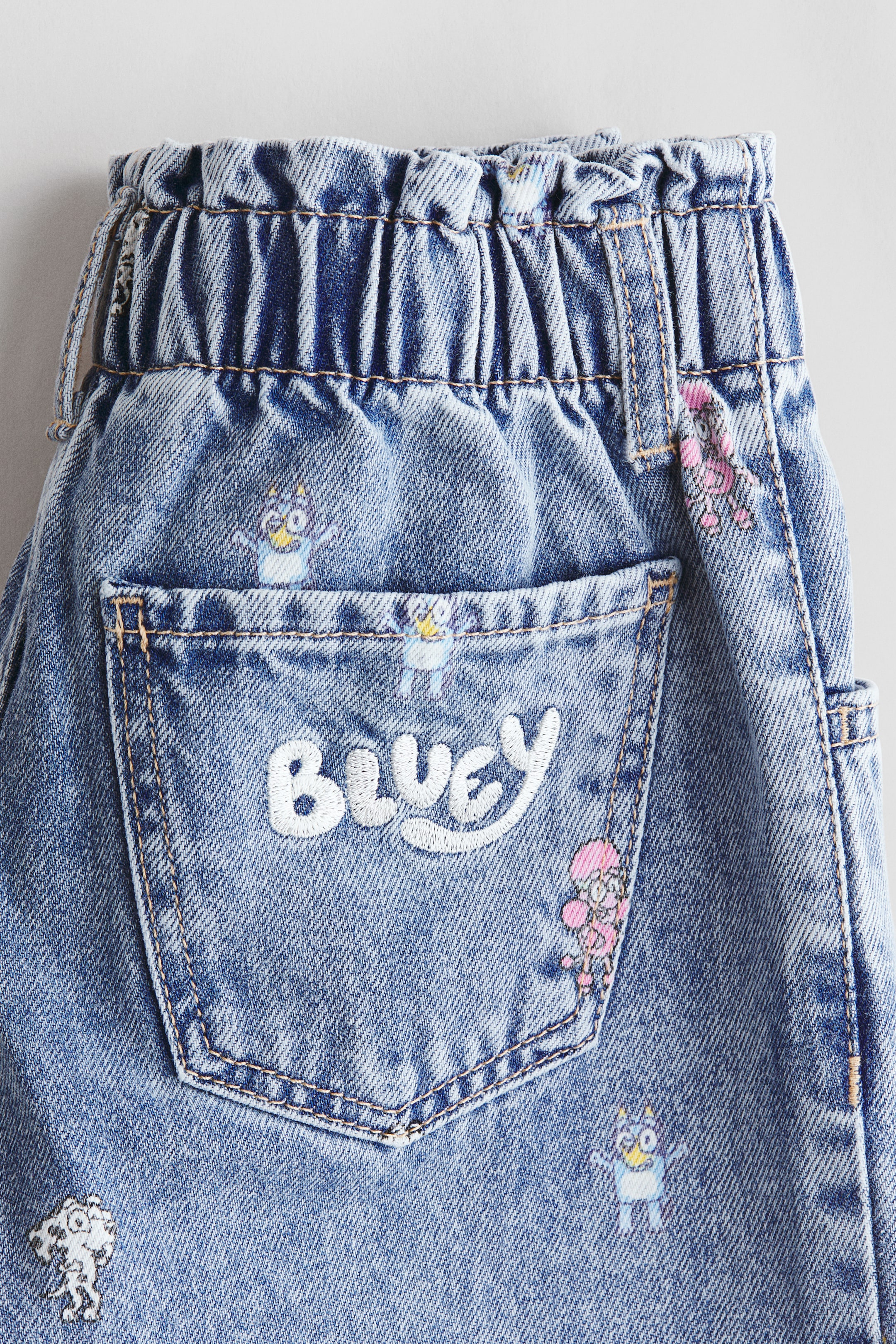 Ampliar la imagen: Loose Fit Tapered Jeans - Azul denim/Bluey - Kids | H&M MX 3