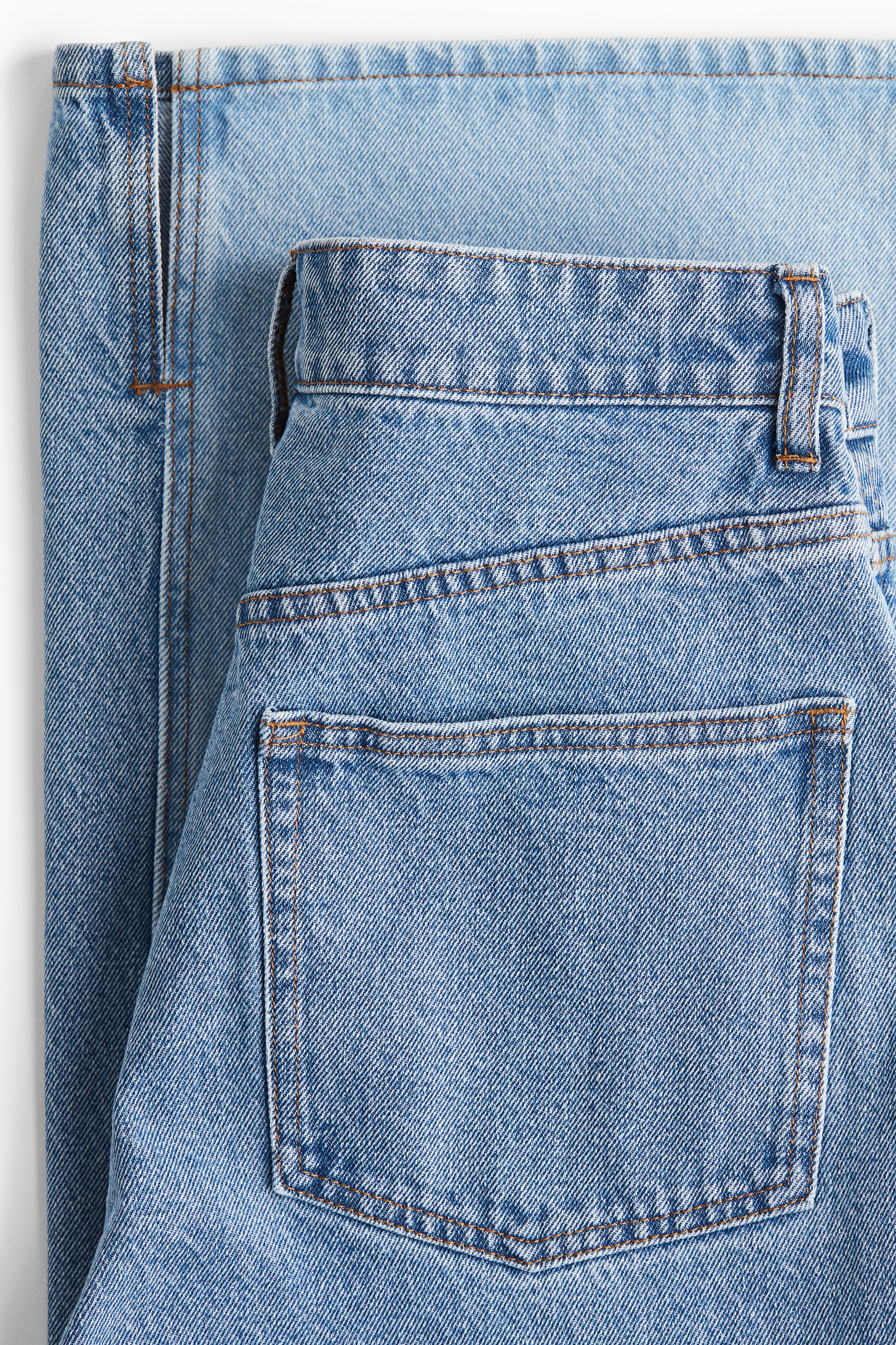 Wide two-toned jeans