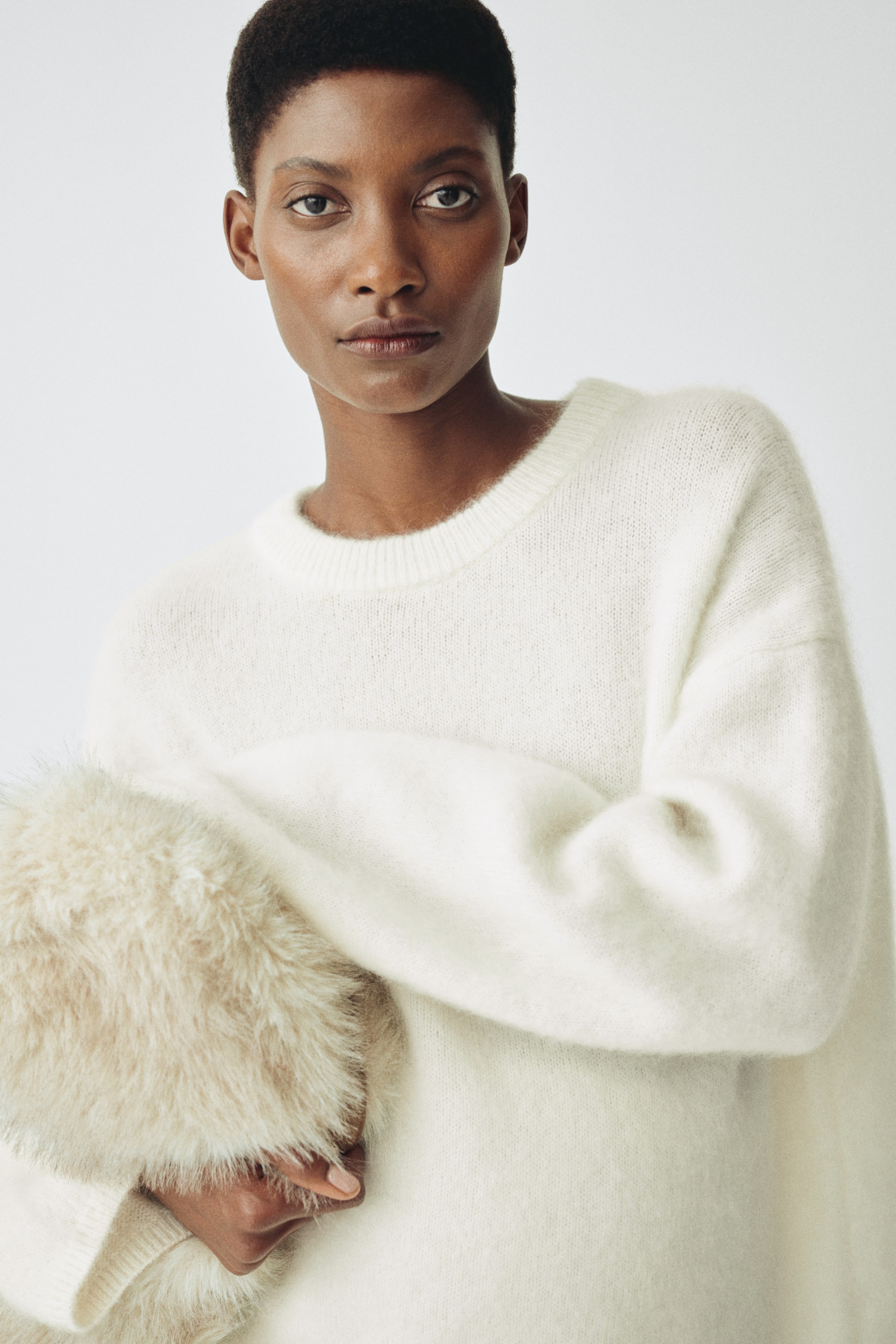 Se større billede: MAMA Trøje i mohairblanding - Creme - DAME | H&M DK 2