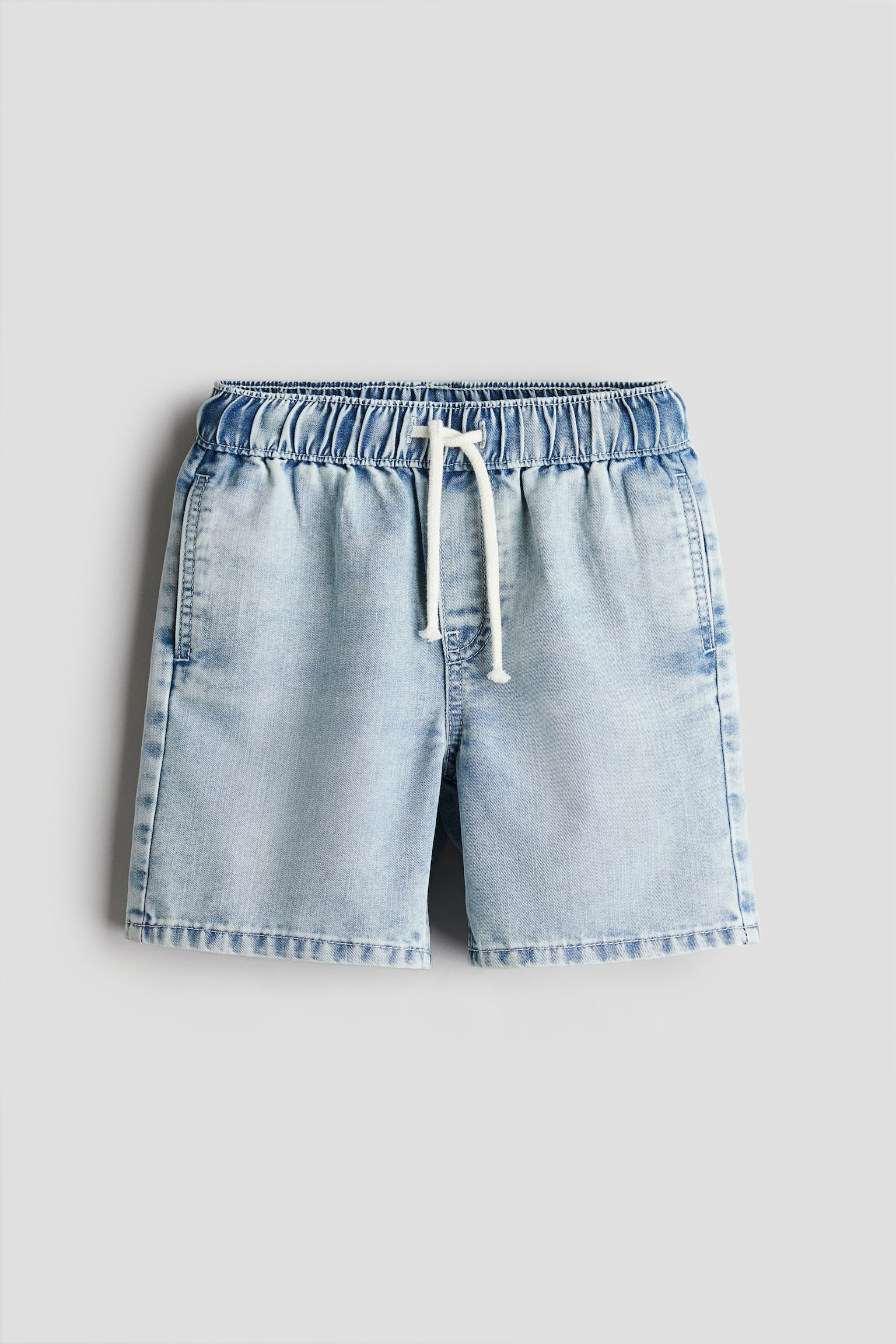 Pull-on denim shorts - Light denim blue - 1