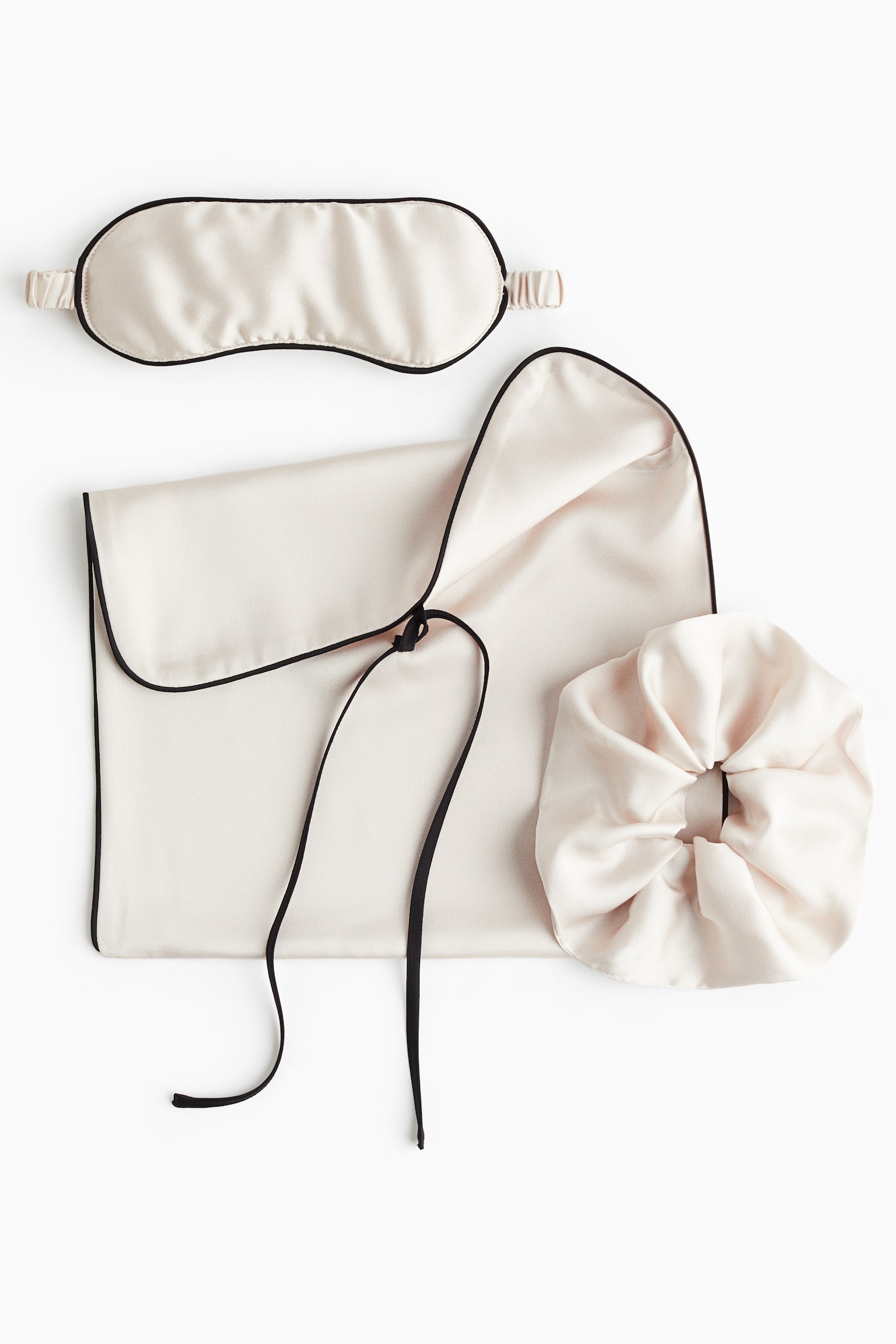 Set da regalo con pigiama in satin - Beige chiaro - 7