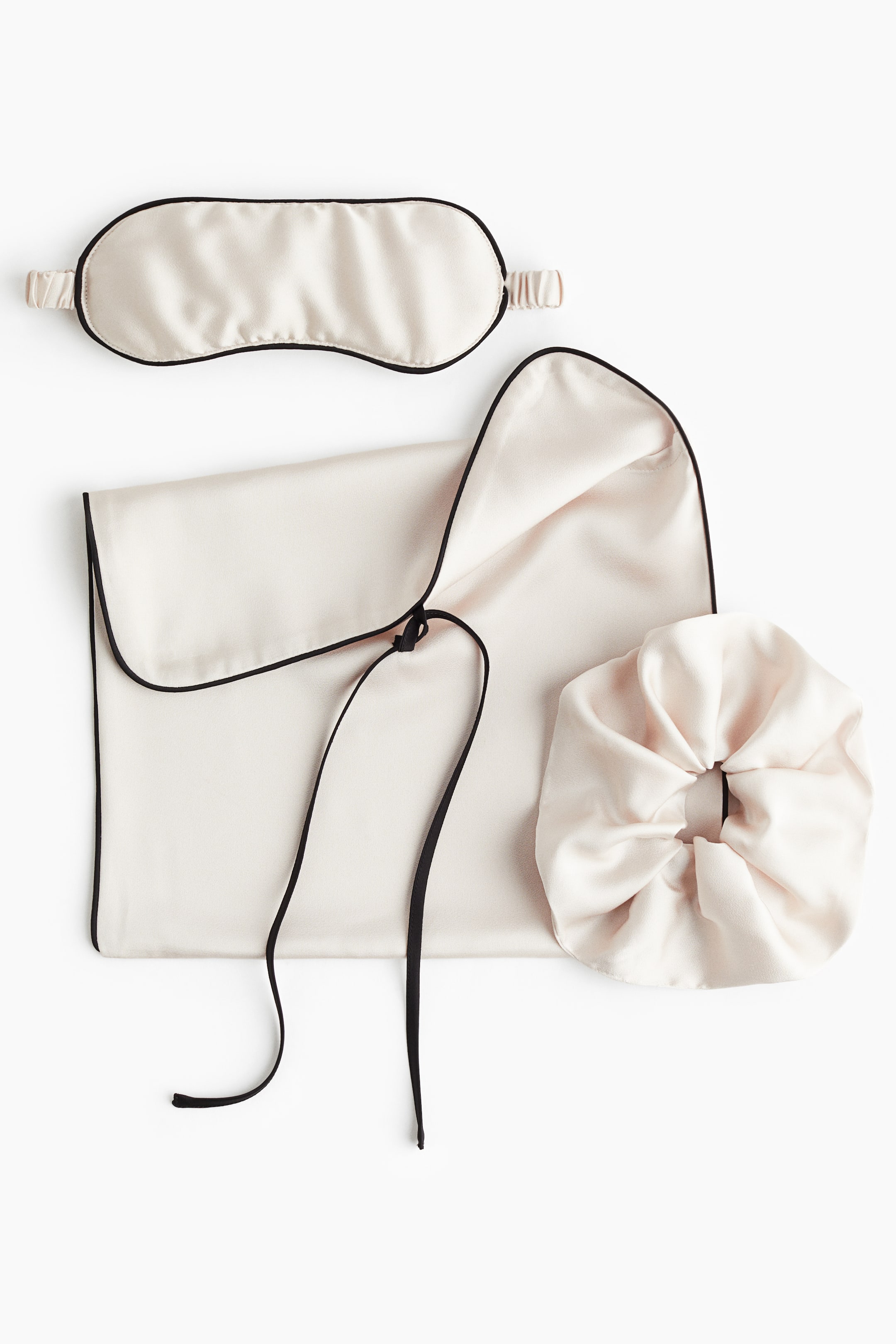 Ingrandisci l'immagine: Set da regalo con pigiama in satin - Beige chiaro - DONNA | H&M CH 7