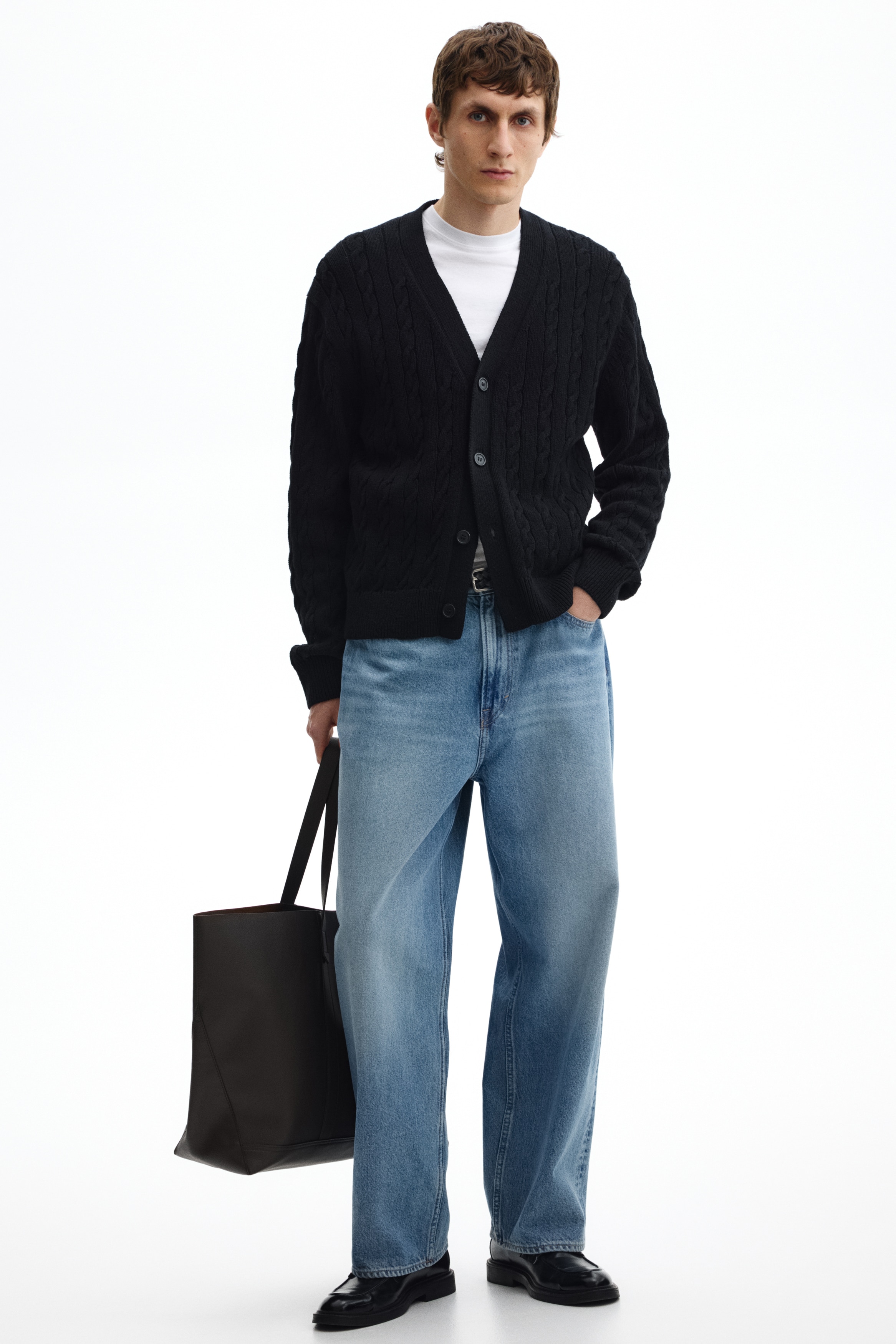 Relaxed Fit Cable-knit cardigan - Black