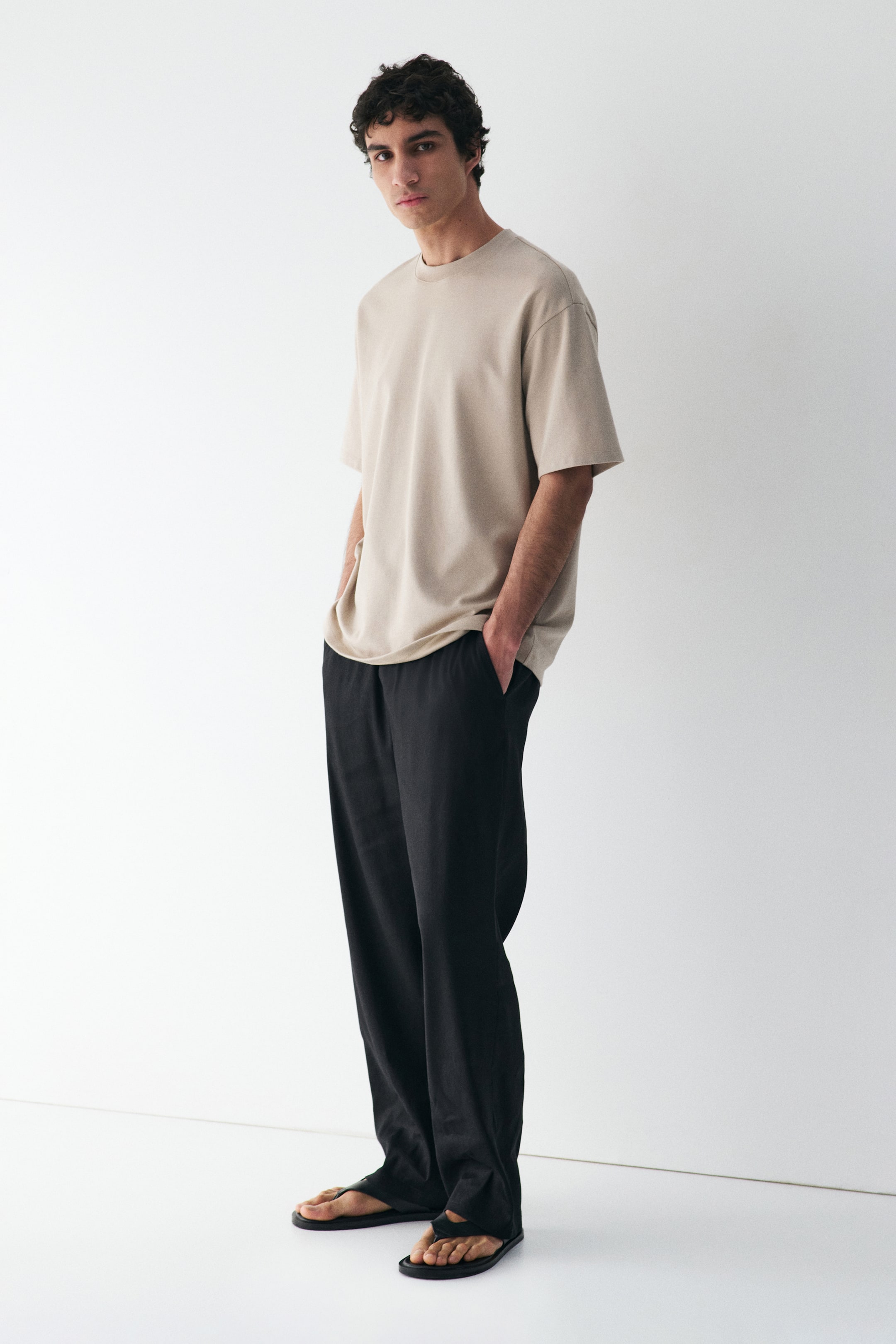 Мужские футболки H&M Cooling Relaxed Fit T-Shirt — фото 8