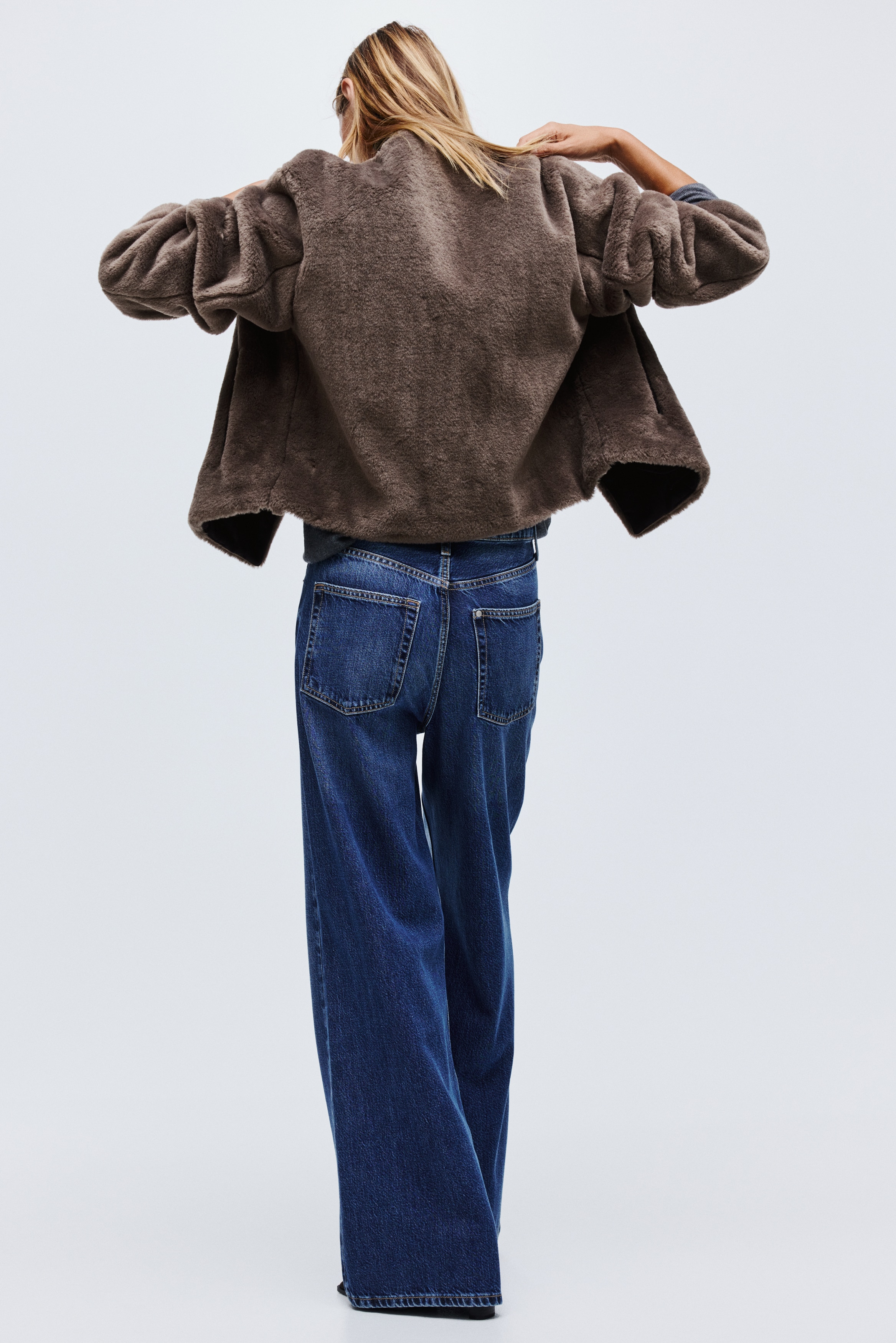 Κοντό παλτό σε στυλ μοντγκόμερι - Σκούρο καπουτσίνο/Μαύρο/Ανοιχτό μπεζ