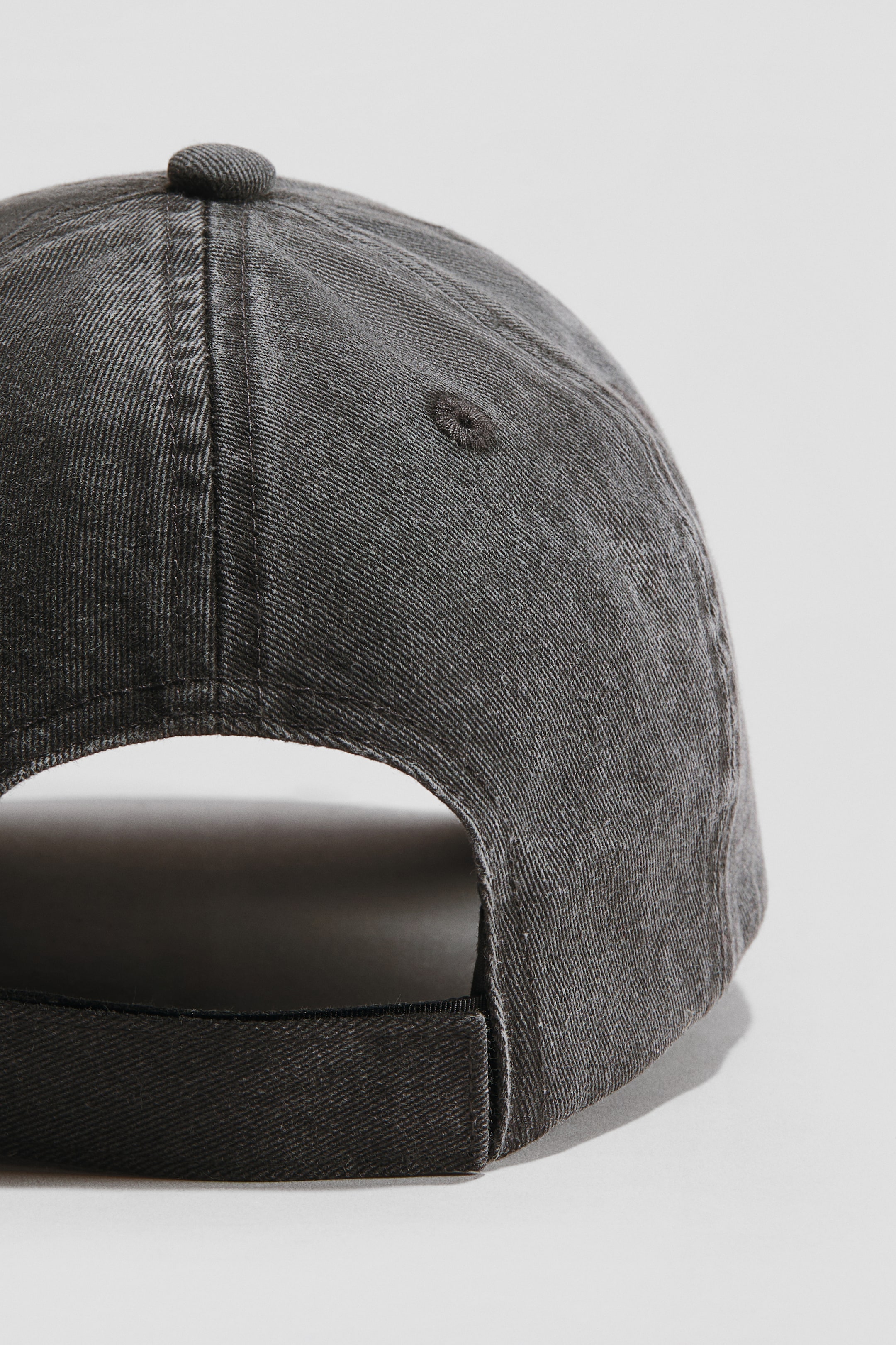 Motif-Detail Cotton Cap