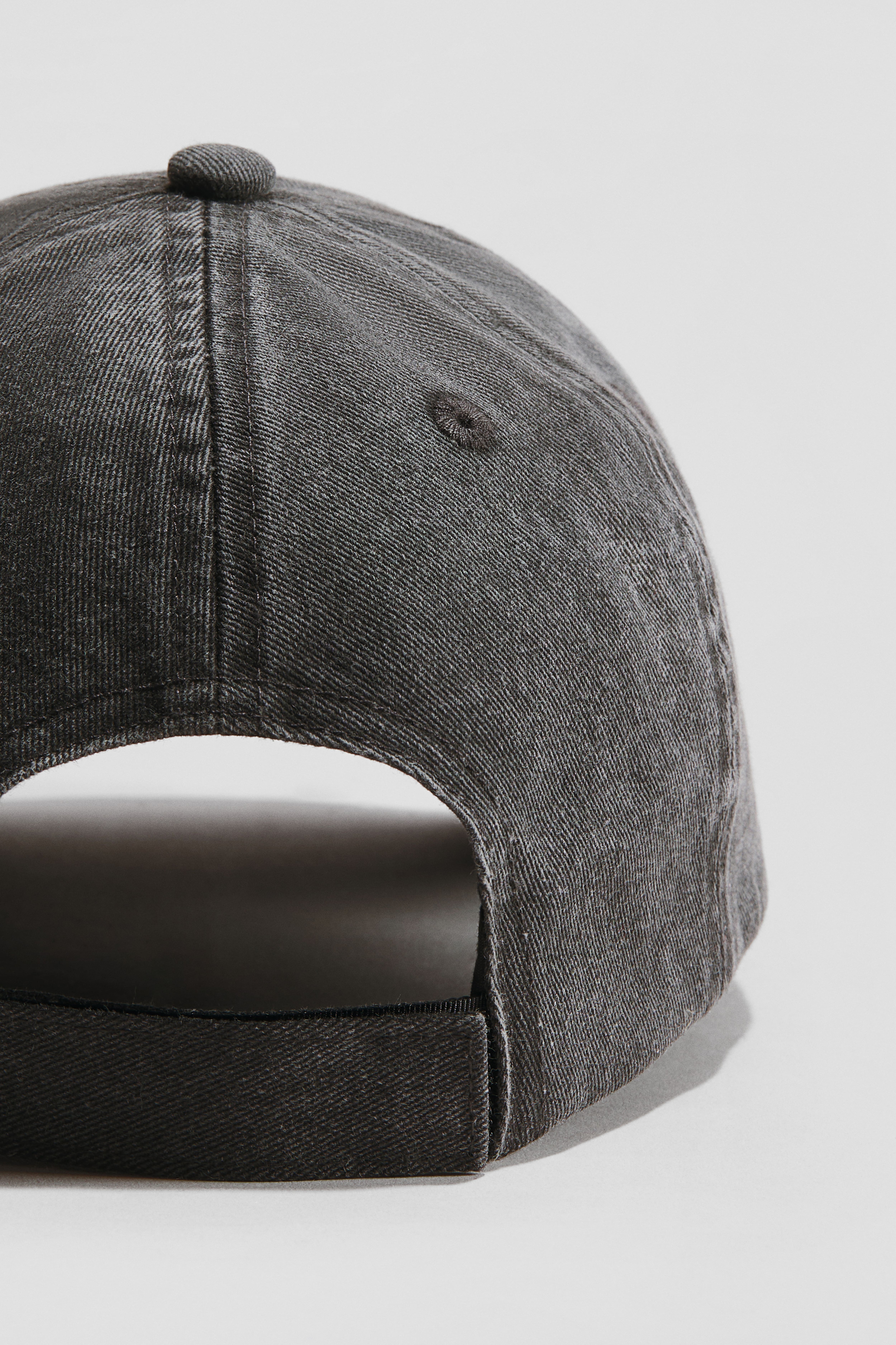Motif-Detail Cotton Cap