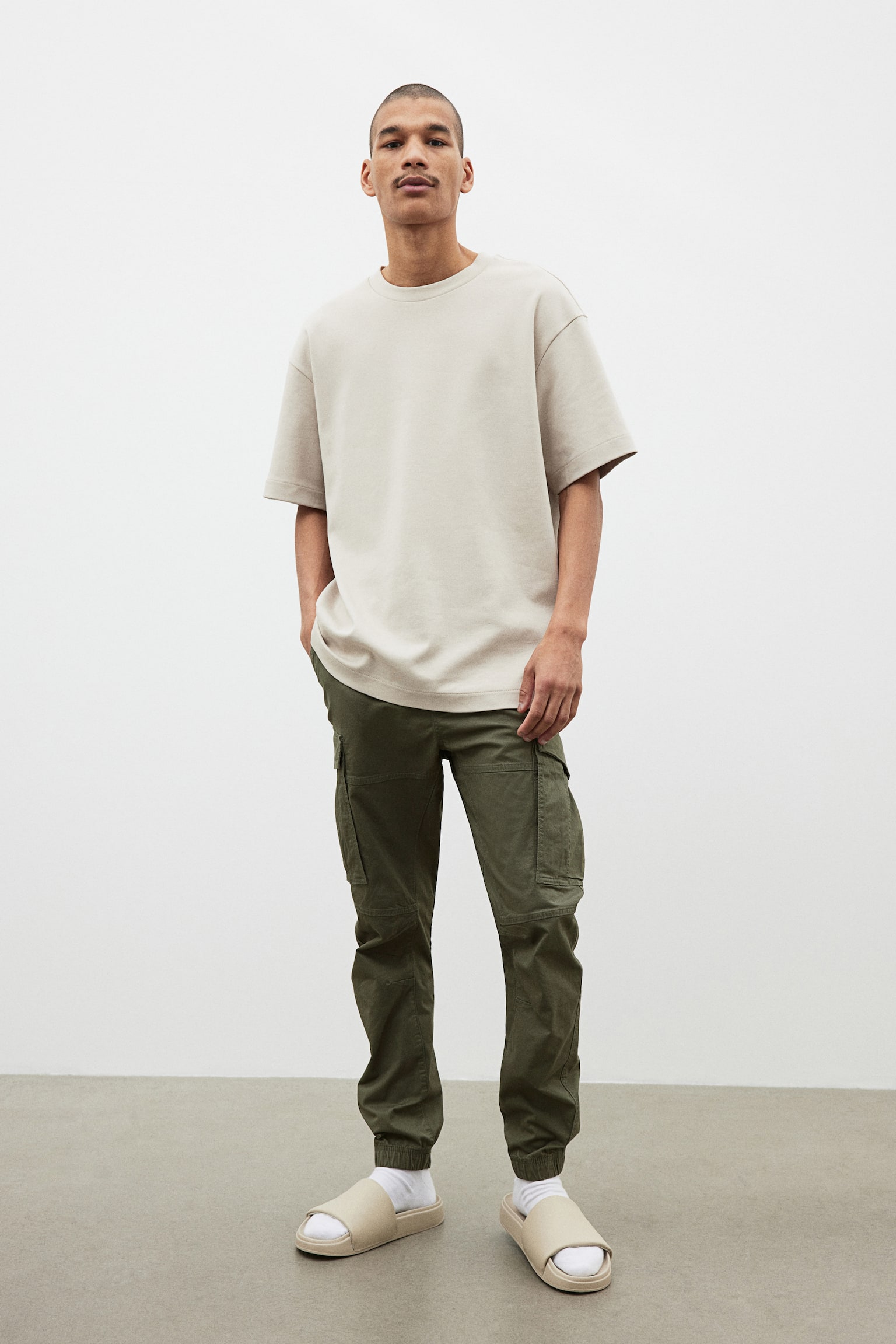 Slim Fit Cargo joggers - Khaki green/Black/Beige/Dark grey/Beige/White - 1