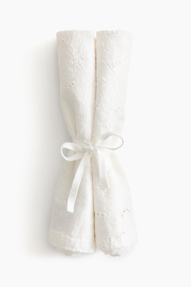 2er-Pack Servietten mit Broderie Anglaise - Weiß - 1